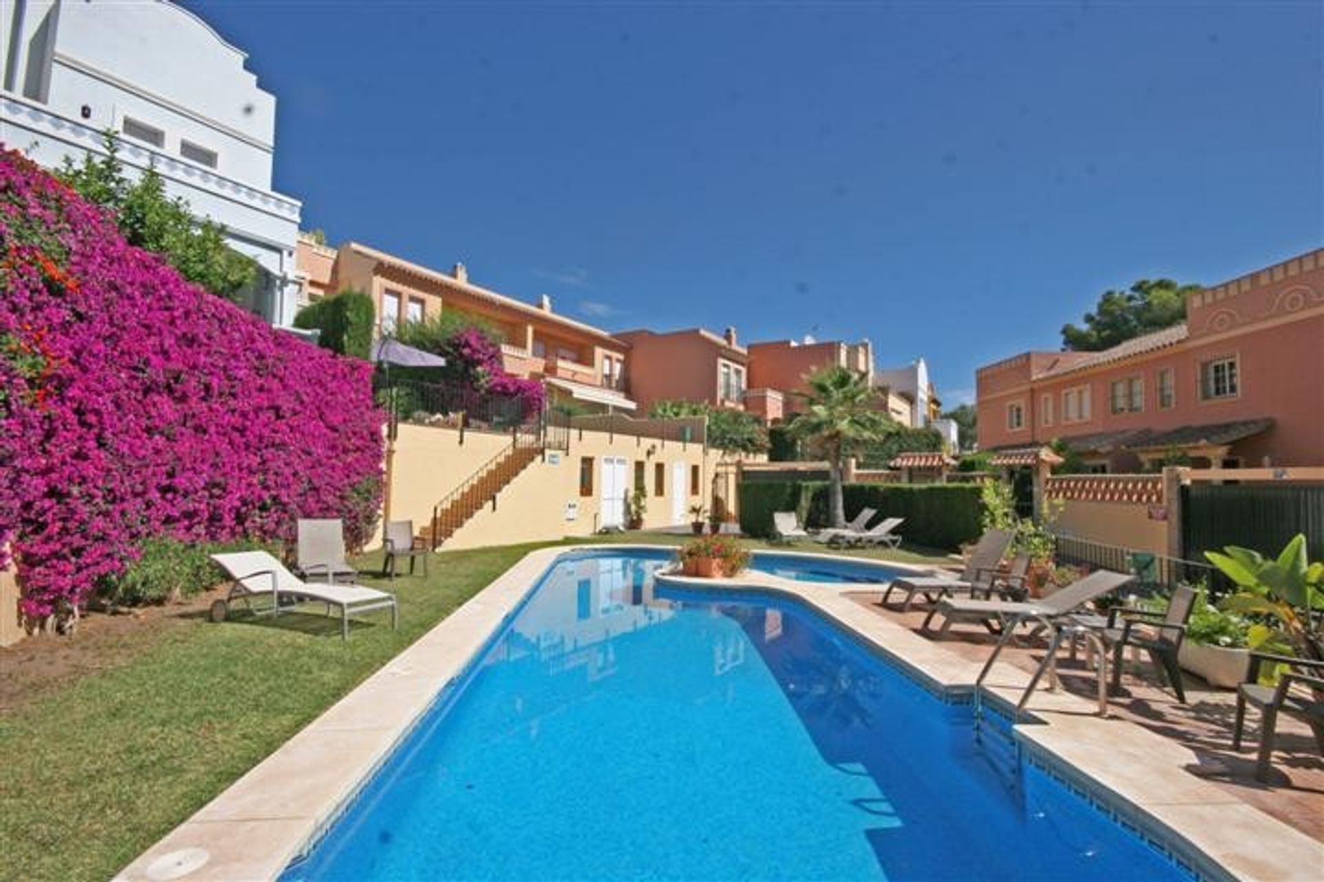 Haus im Estepona, Andalucía 11499779