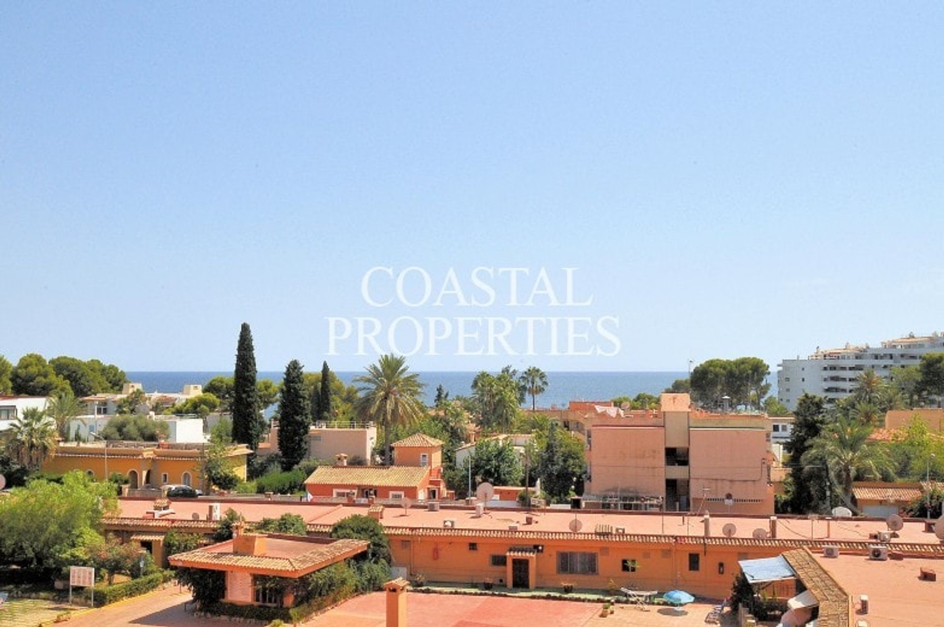 Condominium in Calvia, Balearic Islands 11500232