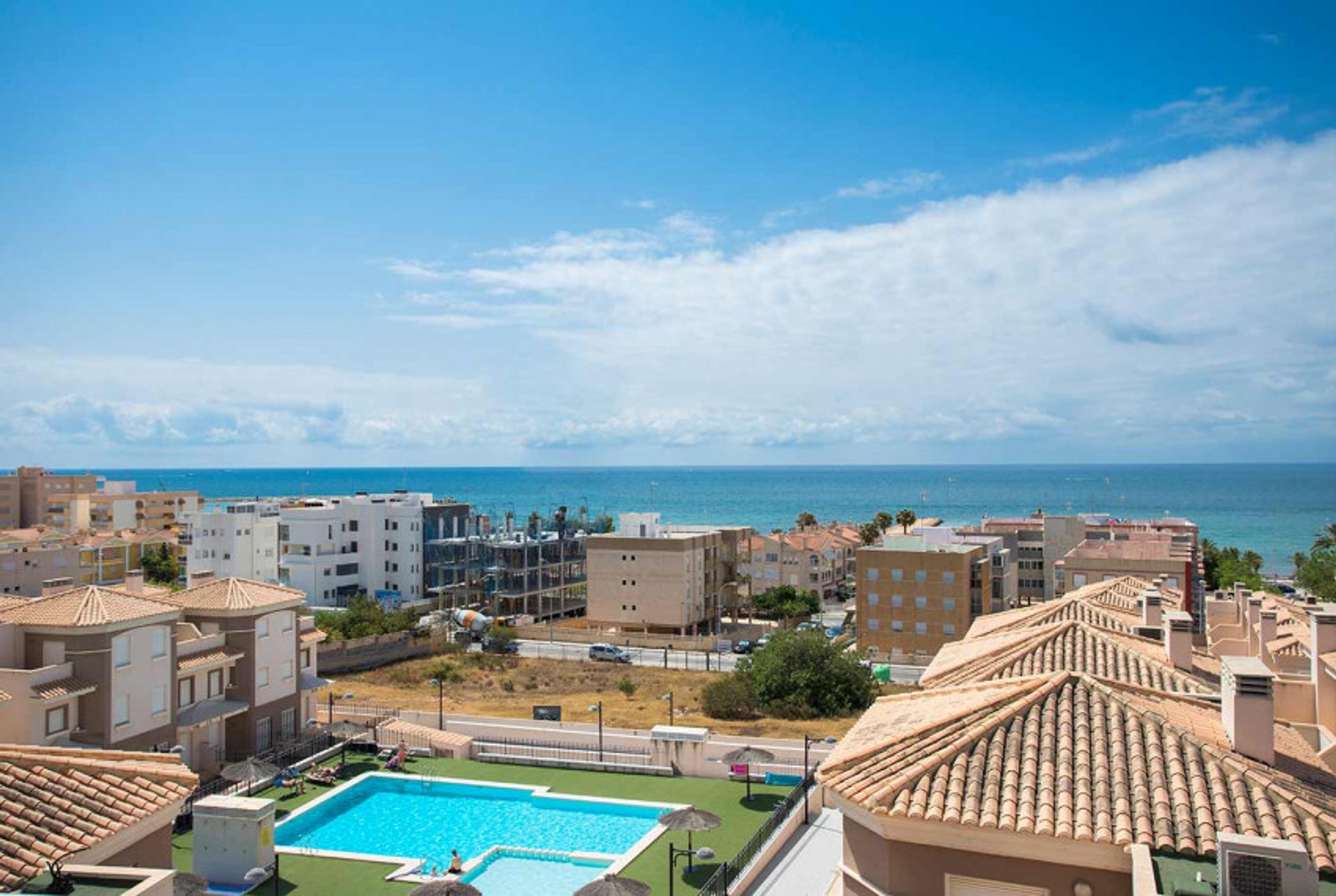 Condominium in Santa Pola, Comunidad Valenciana 11500666