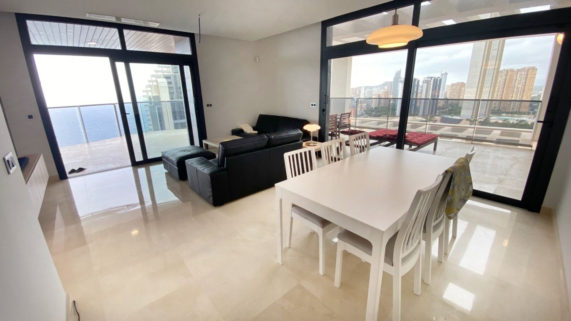 Condominium in Benidorm, Comunidad Valenciana 11501122