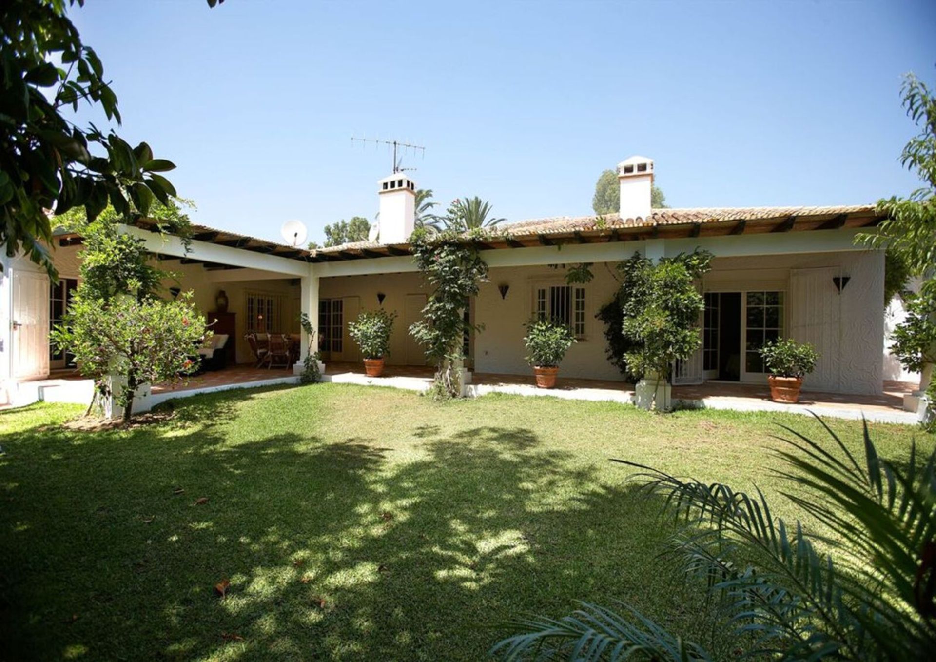 House in San Pedro de Alcantara, Andalusia 11501946