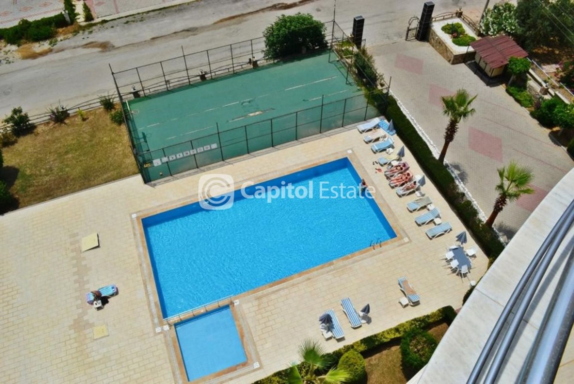 Condominium in Mahmutlar, Antalya 11502341