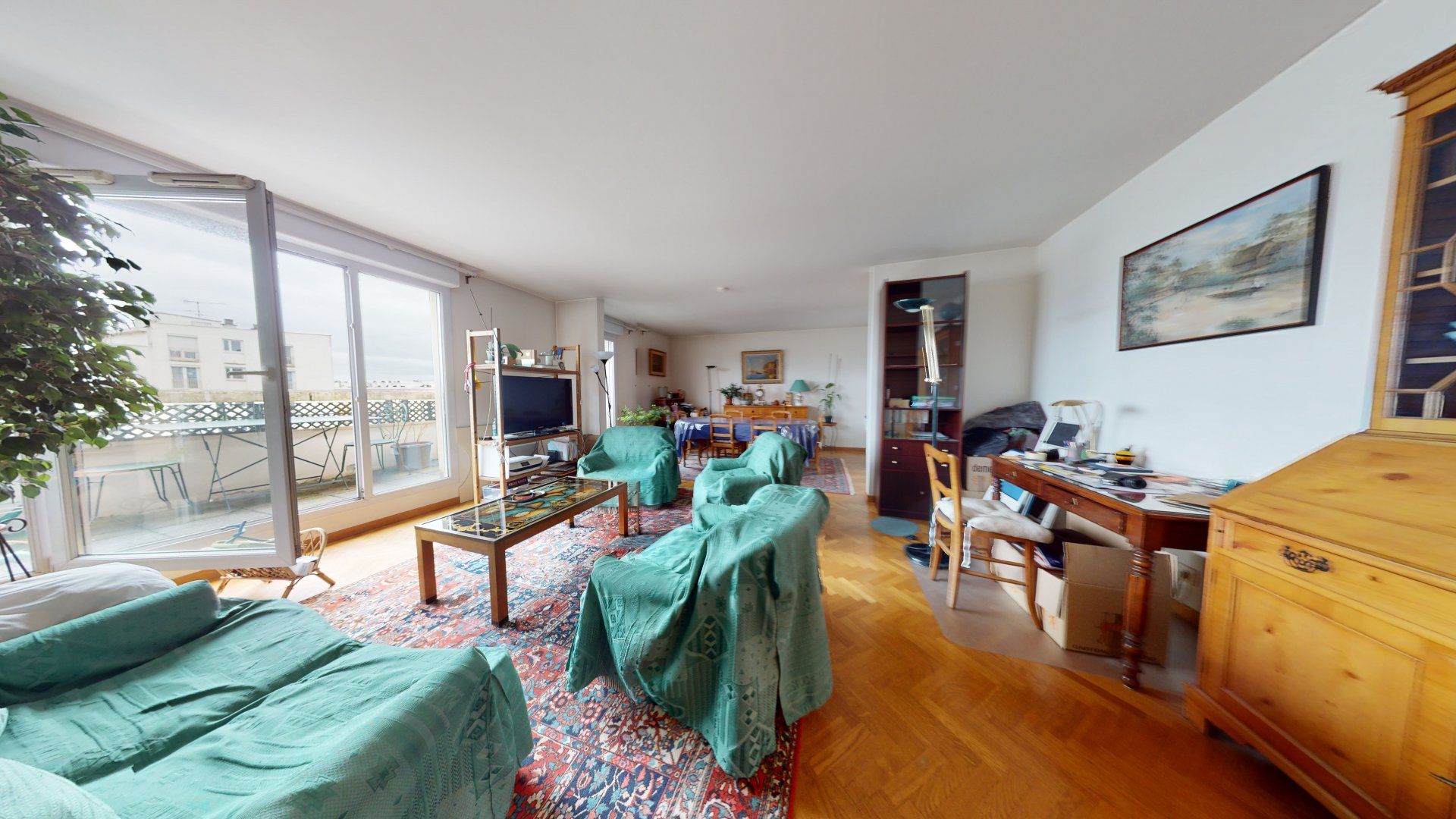 Residential in Montrouge, Hauts-de-Seine 11502492