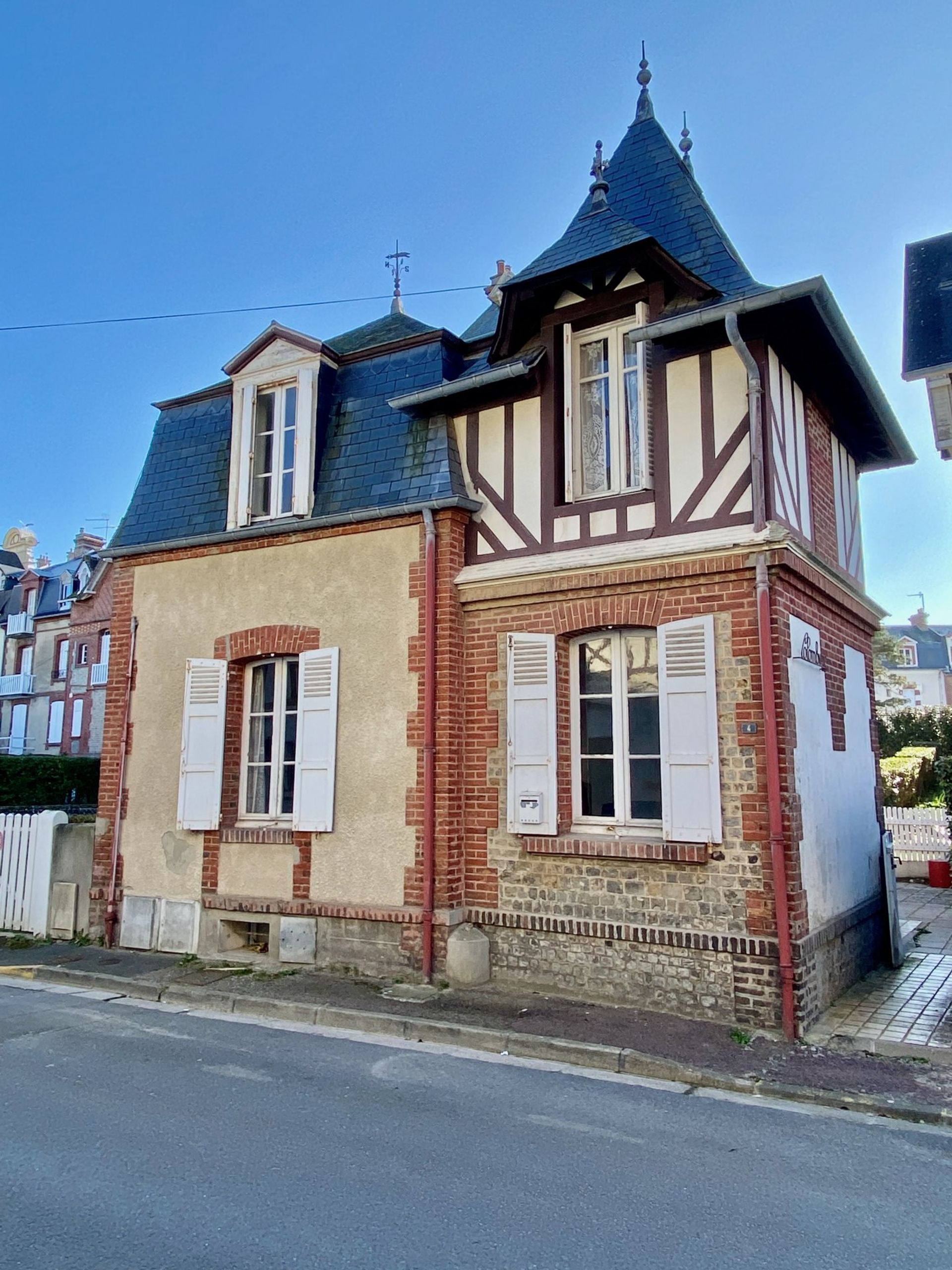 rumah dalam Houlgate, Normandie 11502542