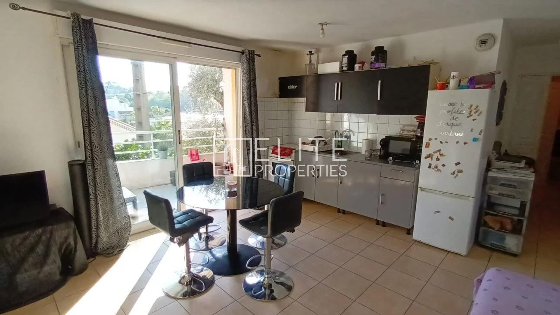 Condominio en Le Cannet, Alpes-Maritimes 11502730