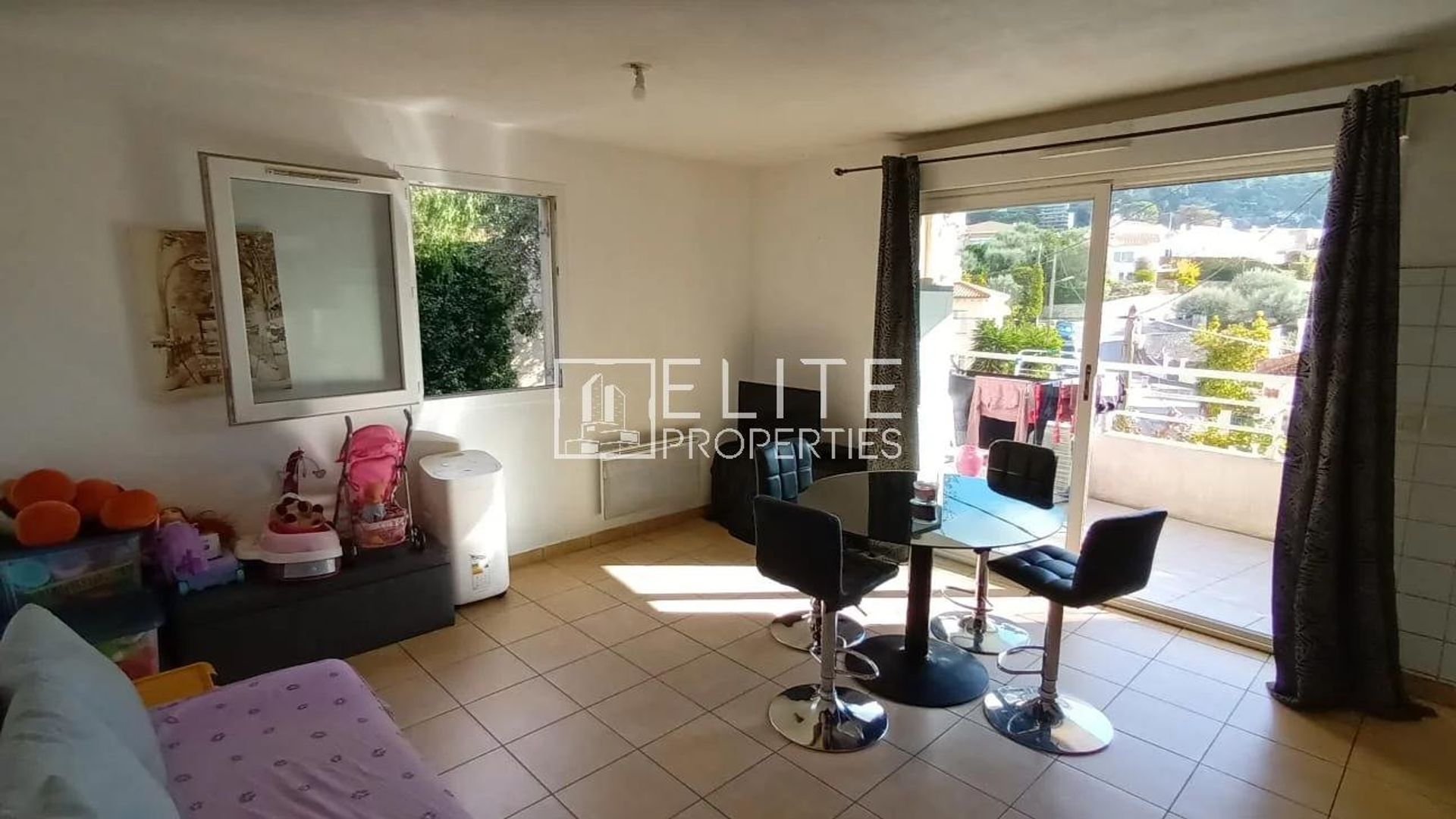 Condominio en Le Cannet, Alpes-Maritimes 11502730