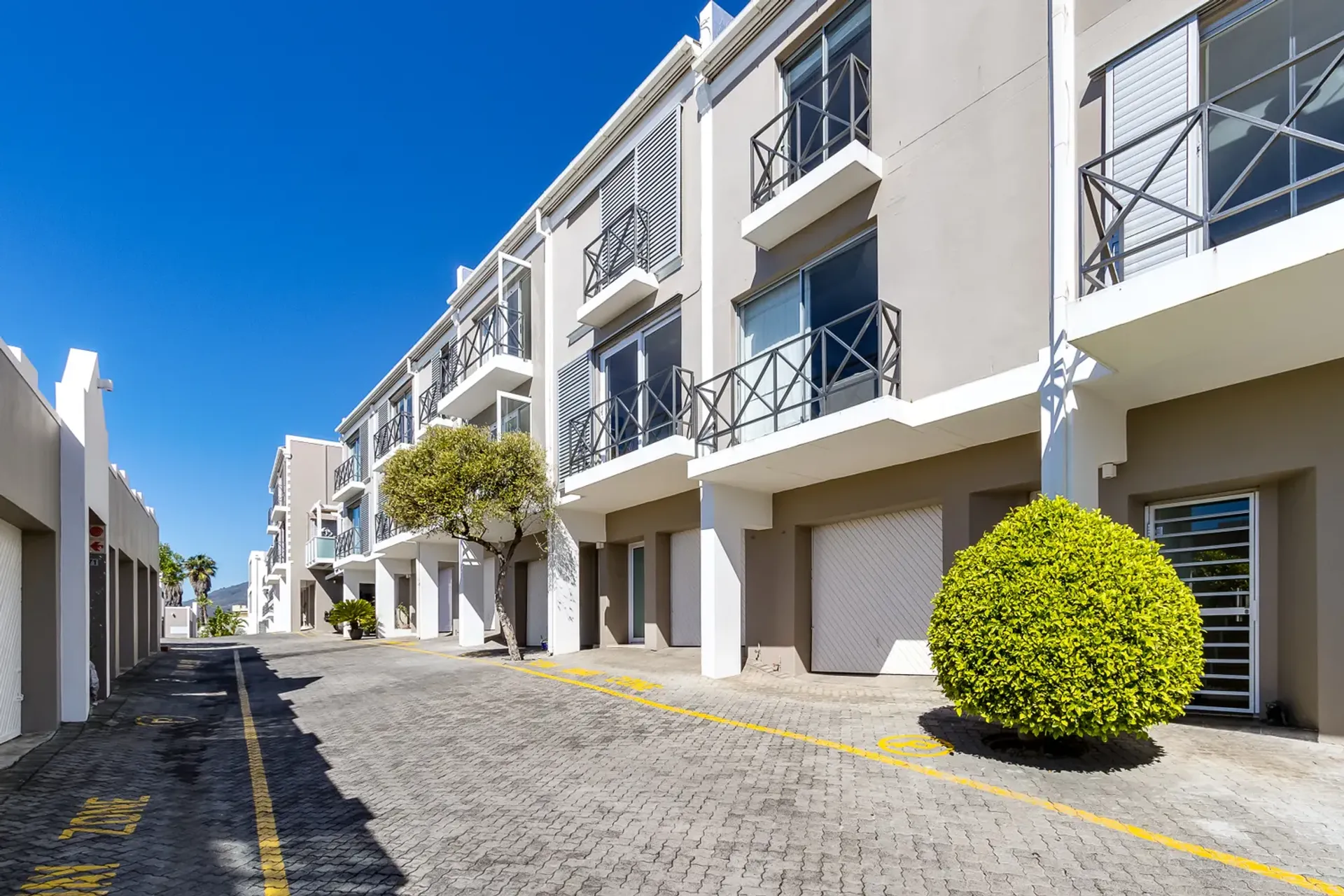 Condominium in Kaapstad, 1 Boundary Road 11503286