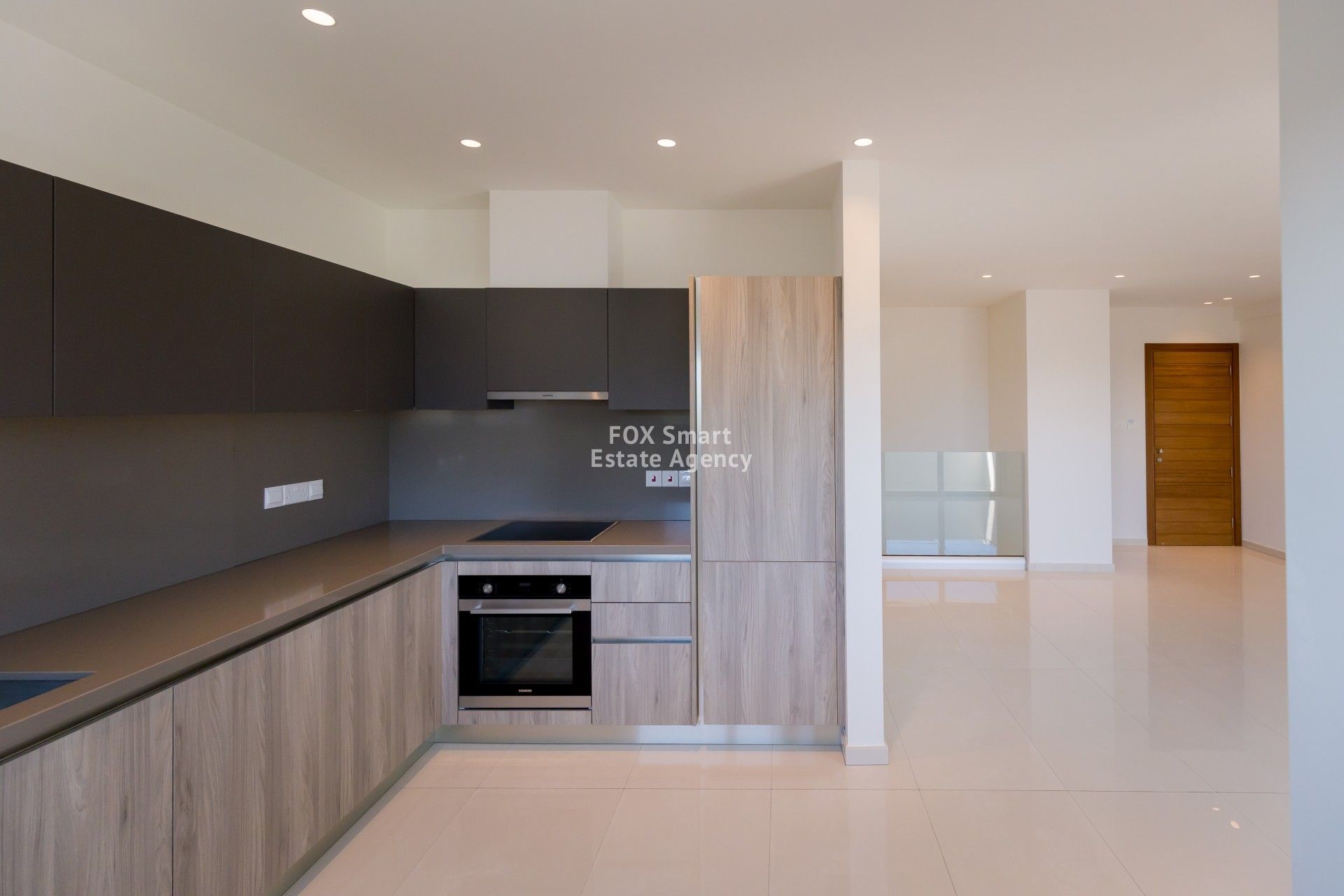 Condominium in Limassol, Limassol 11504533