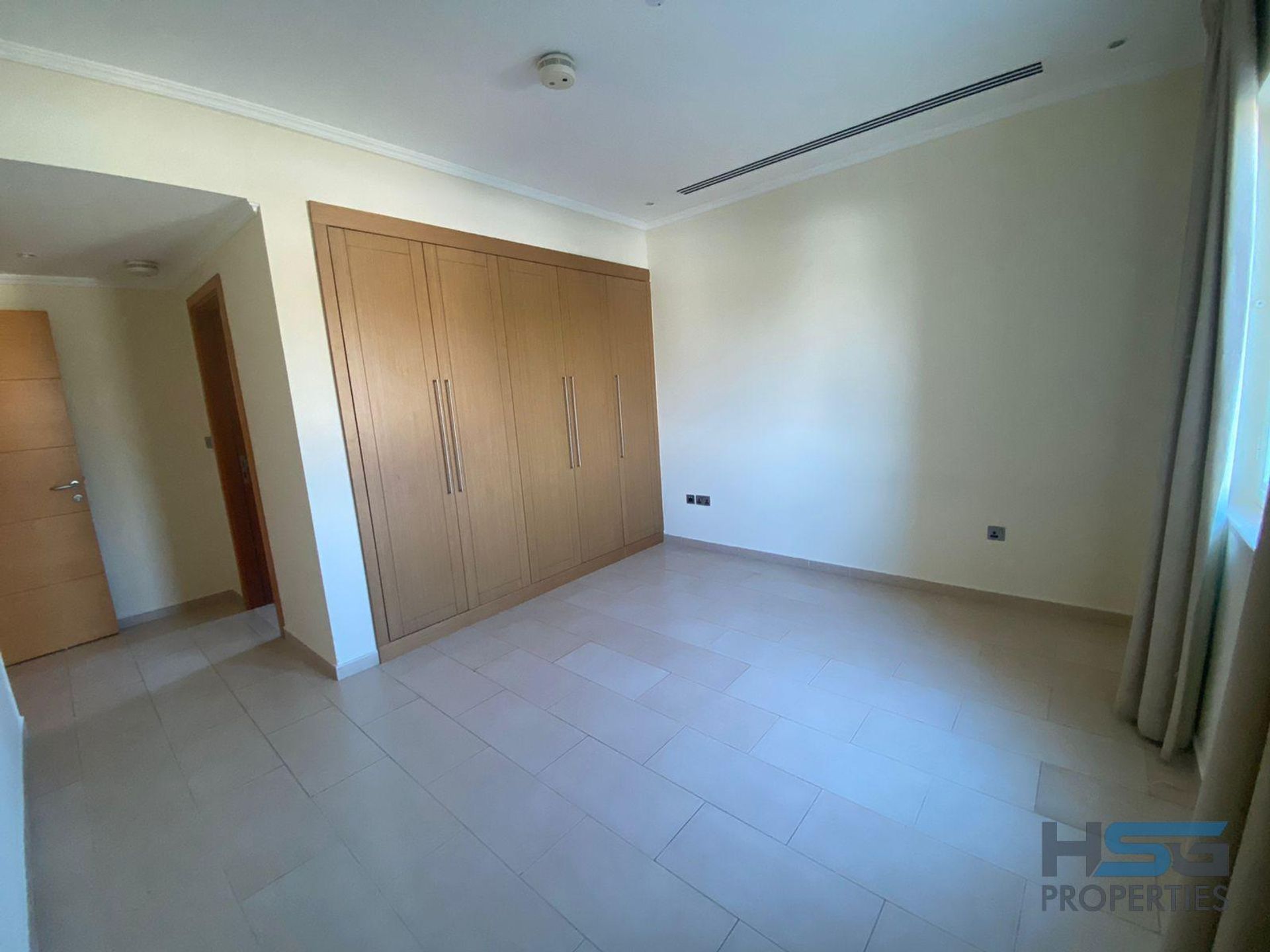 House in Dubai, Dubayy 11505534