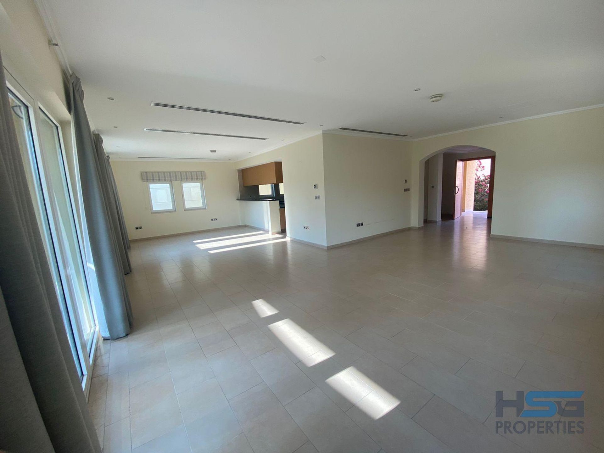 House in Dubai, Dubayy 11505534