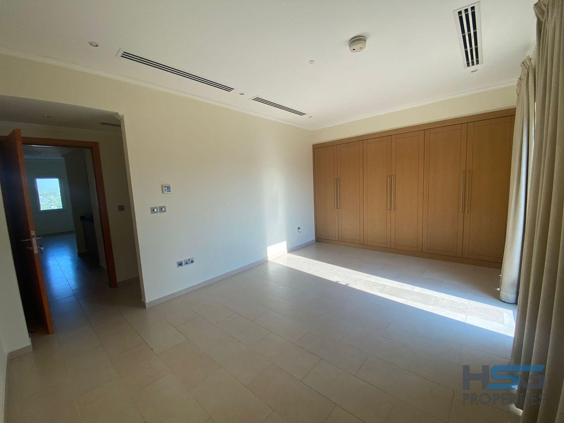 House in Dubai, Dubayy 11505534