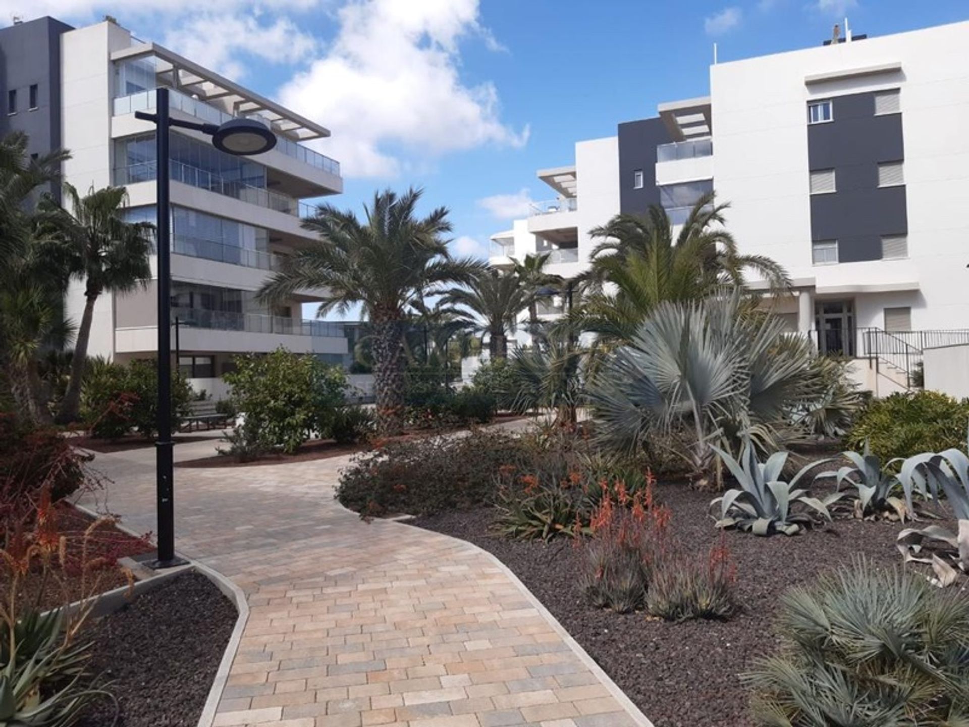 Condominio nel Campoamor, Valenza 11505642