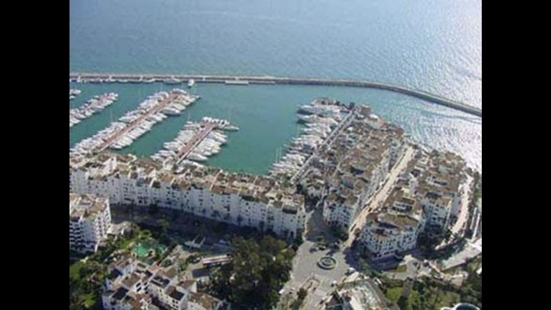 Квартира в Marbella, Andalucía 11506000