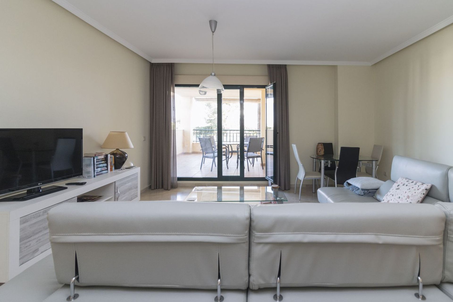 Condominium in Benalmadena, Andalusia 11508231