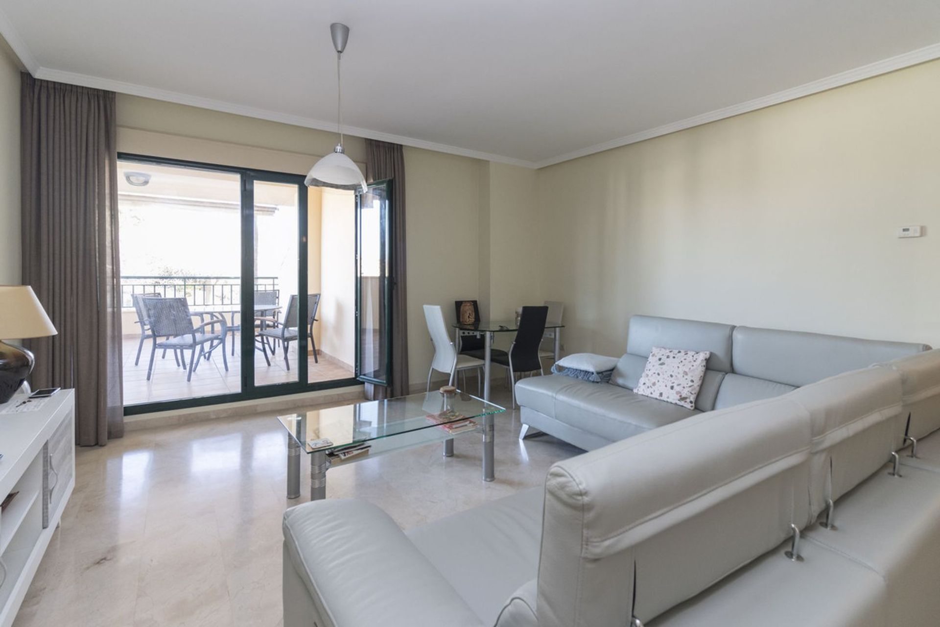 Condominium in Benalmadena, Andalusia 11508231