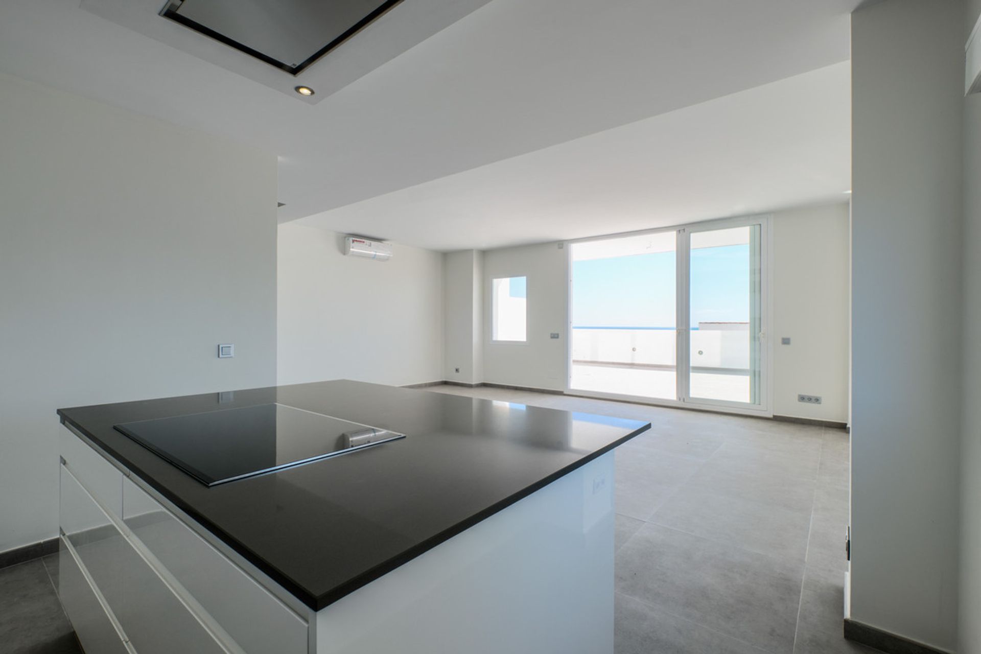 Condominium in Estepona, Andalusia 11508353