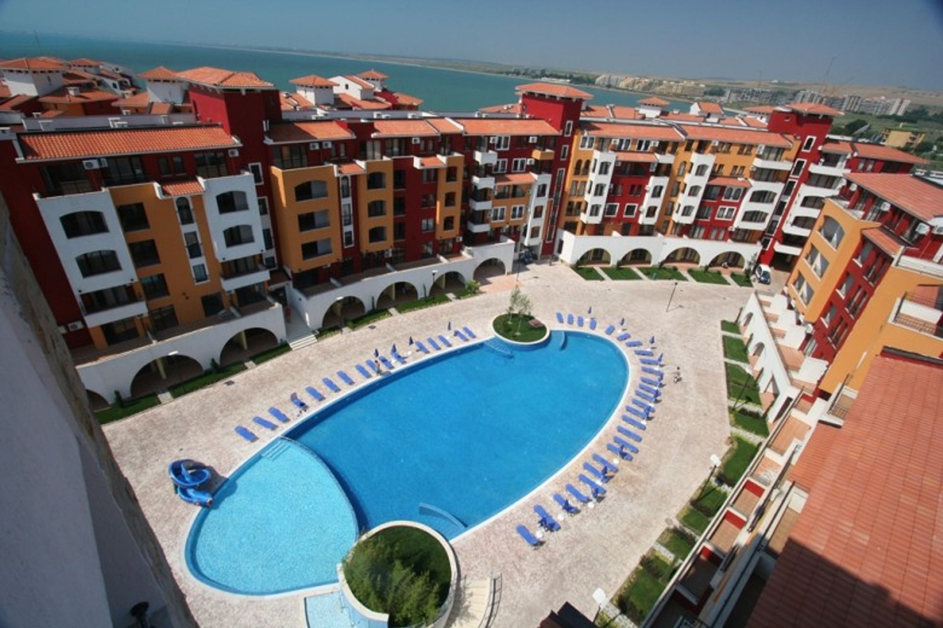 Condominium dans Aheloy, Burgas 11508844