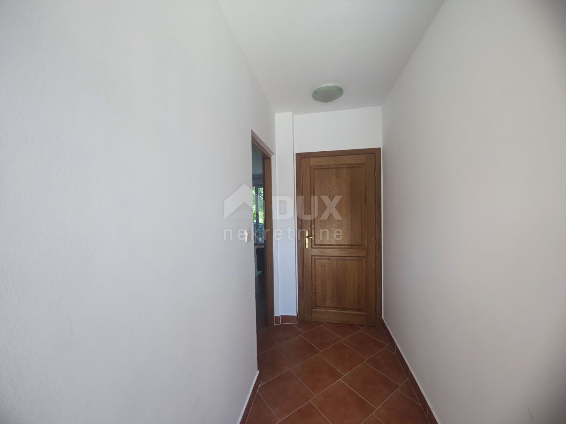 House in Sveti Vid-Miholjice, Primorje-Gorski Kotar County 11510251