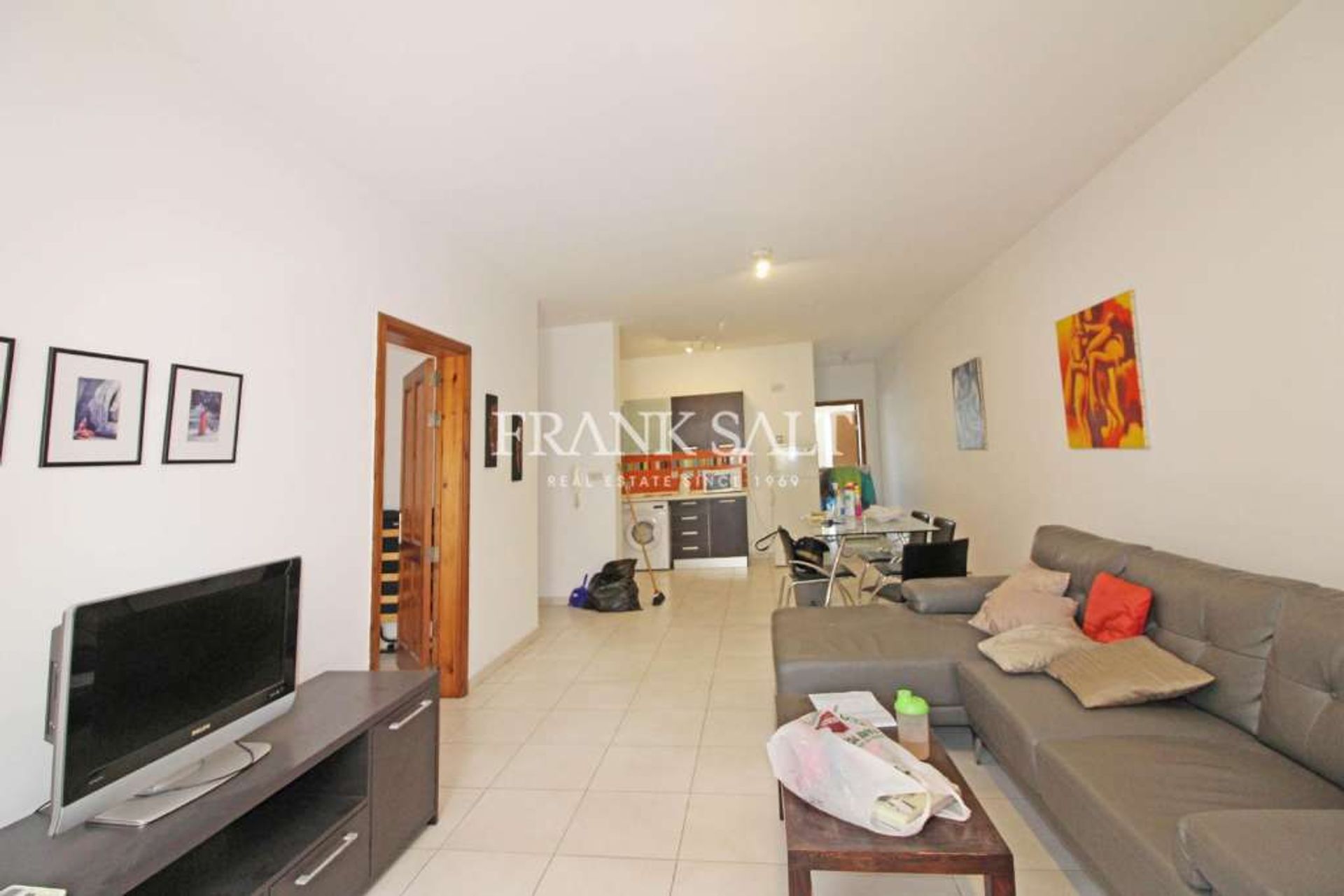 Condominium in San Giljan, San Giljan 11510336