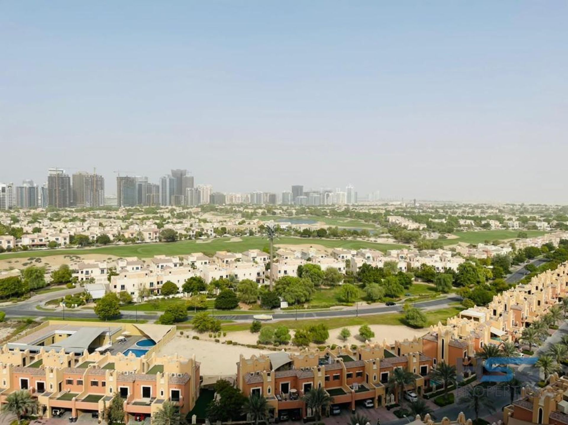 Condominium dans Warisan, Dubaï 11510341