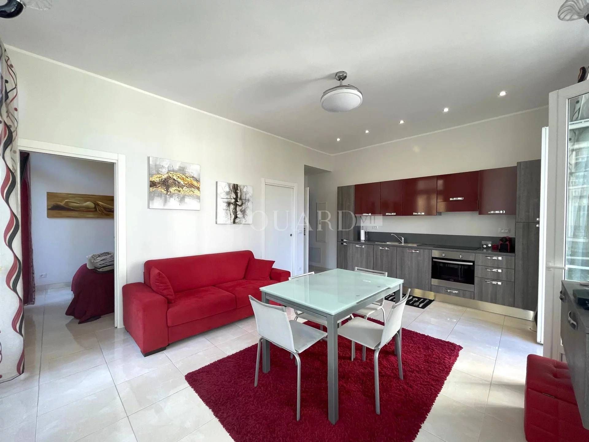 Condominium in Menton, Provence-Alpes-Cote d'Azur 11510539