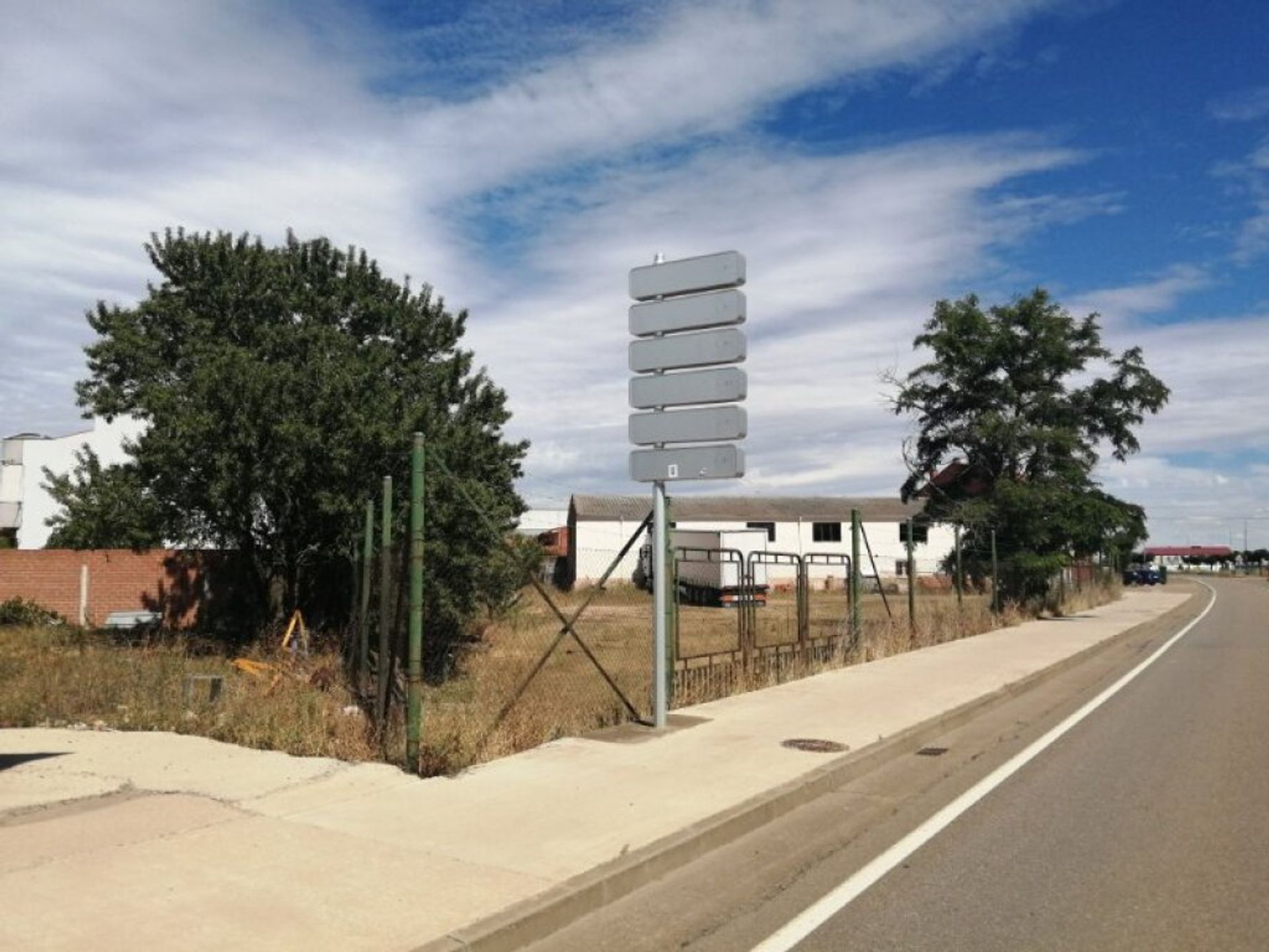 Industrial in Santa Maria del Paramo, Castille-Leon 11514140