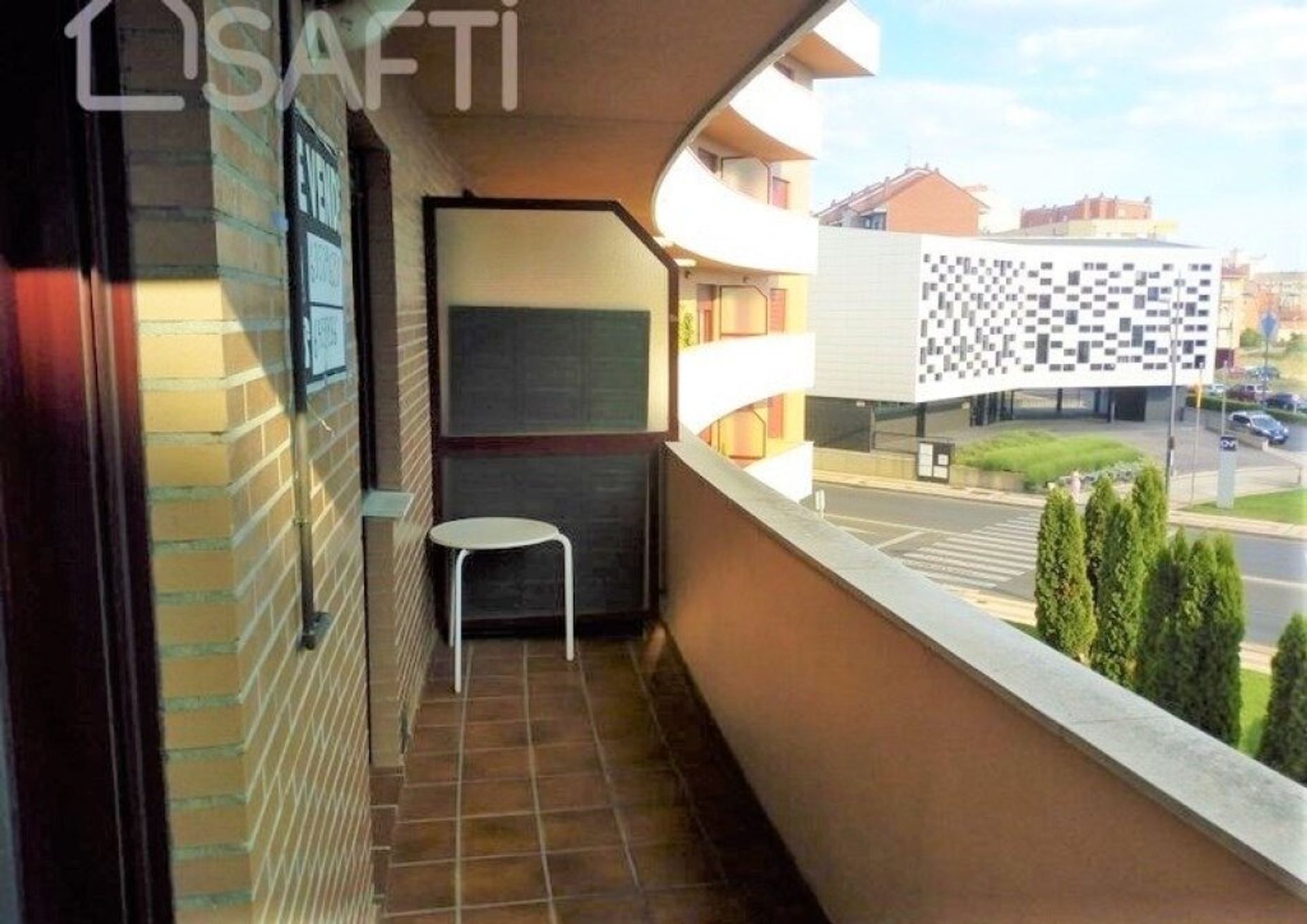 Condominium in Trobajo del Cerecedo, Castille-Leon 11514202