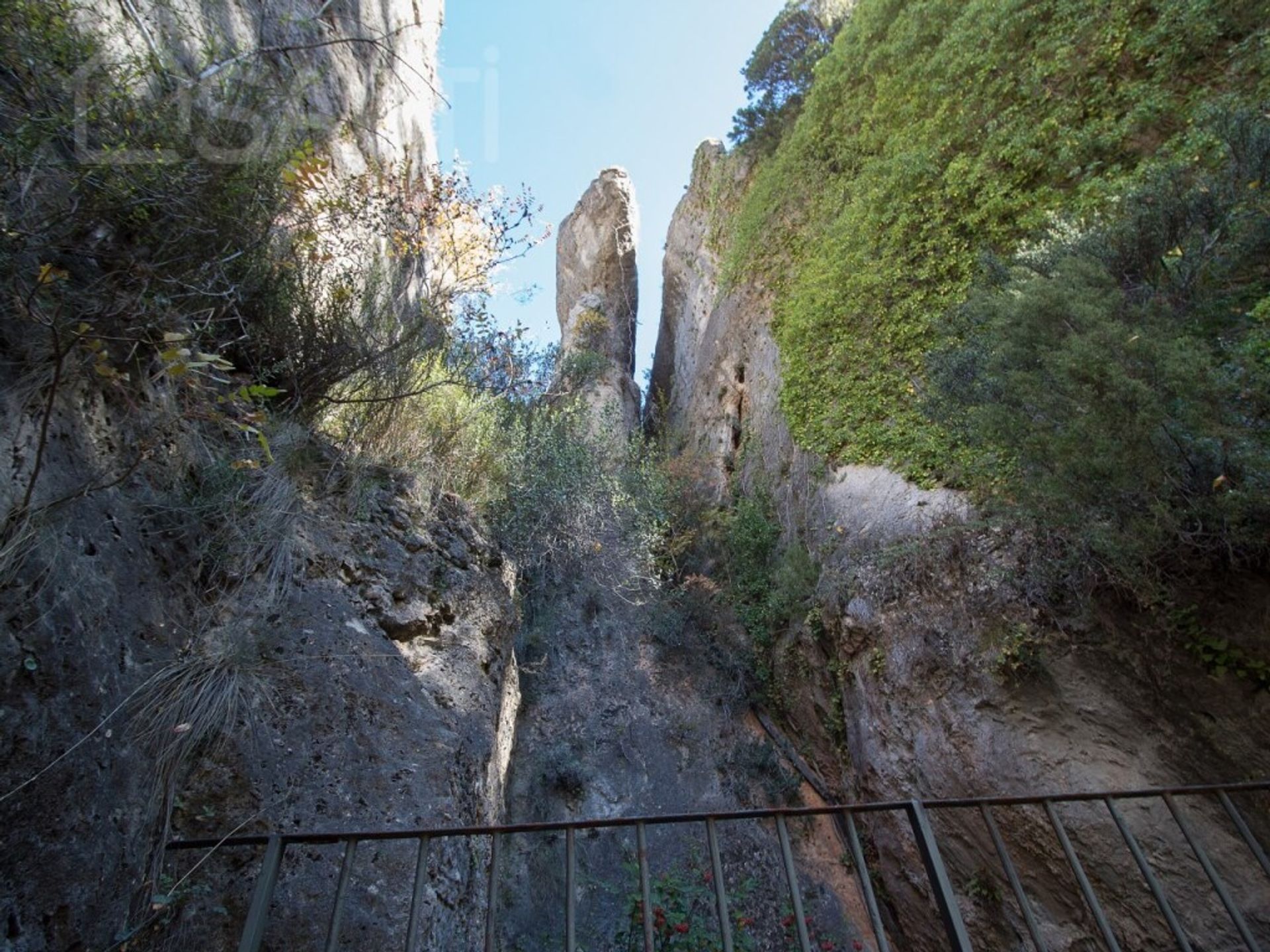 بيت في Cuenca, Castilla-La Mancha 11514438