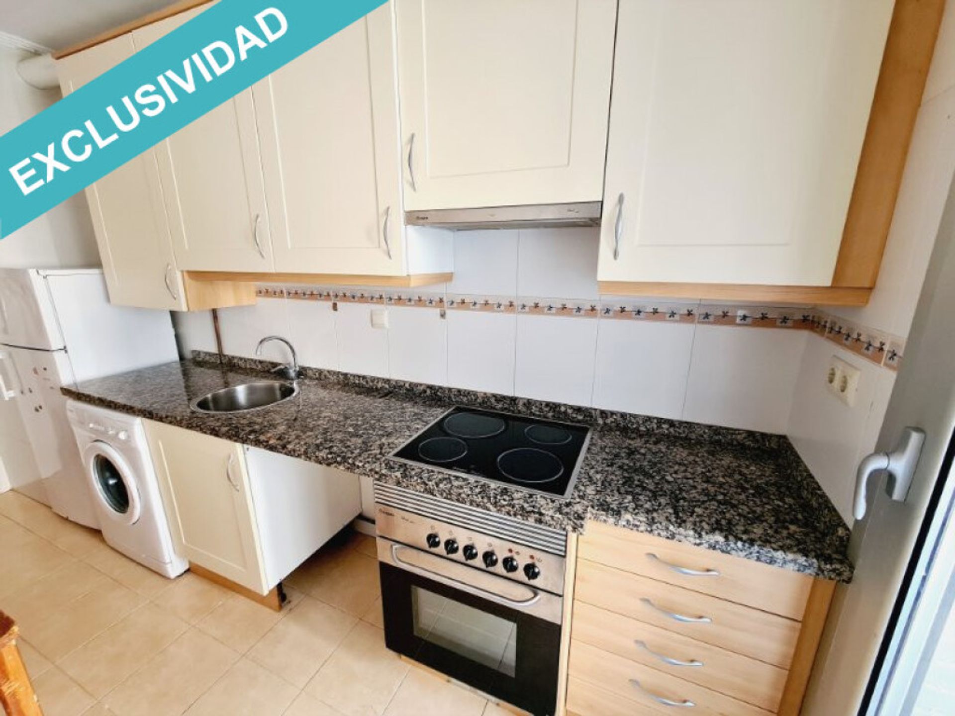 Condominium in Oviedo, Principado de Asturias 11515303