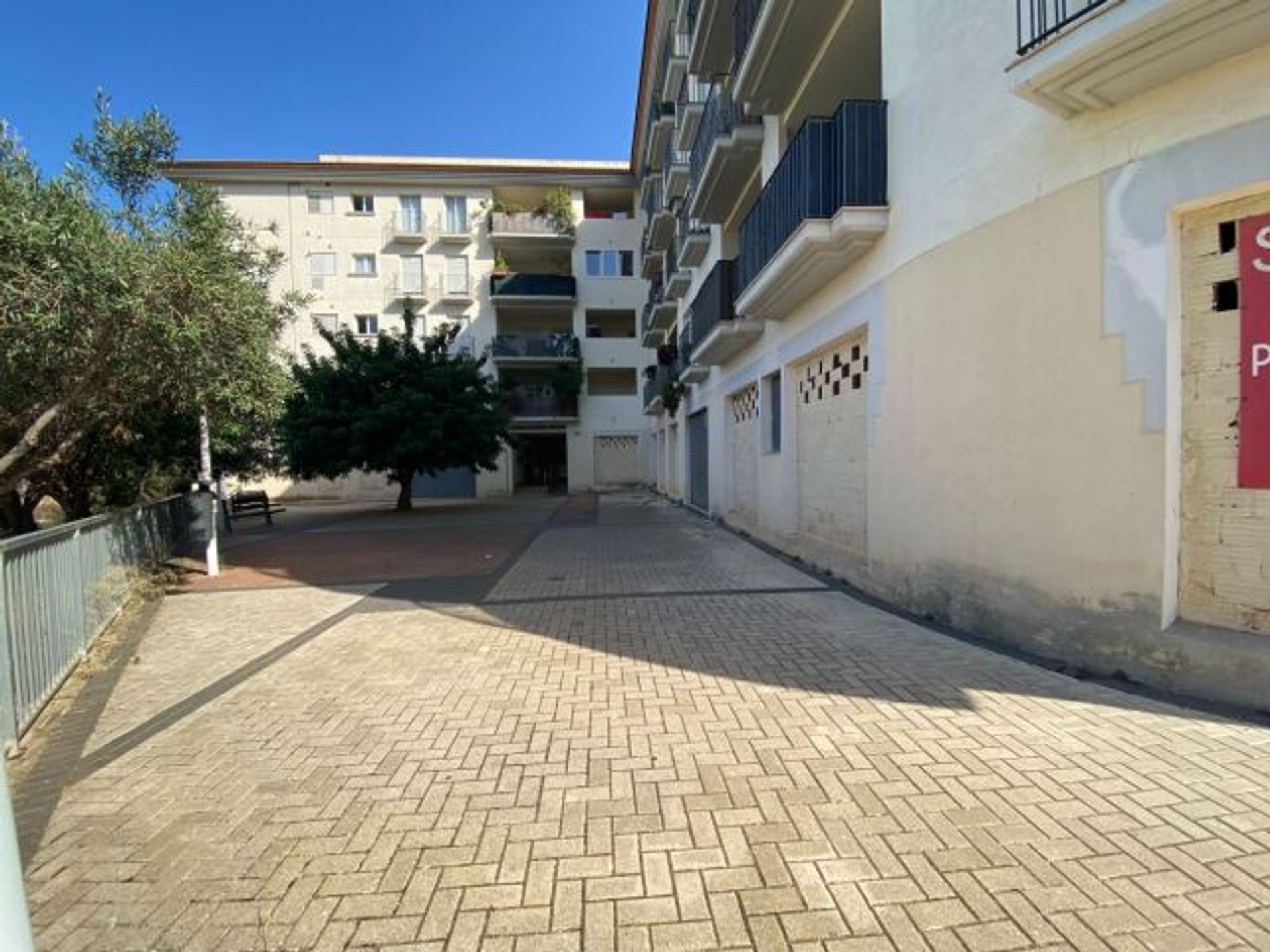 Perindustrian dalam Javea, Valencia 11515643