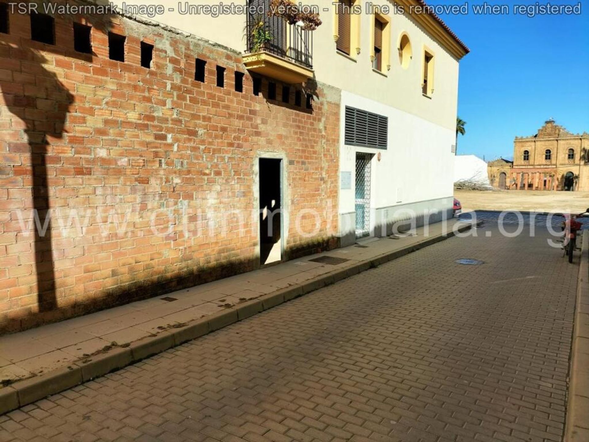 Industrial in La Palma del Condado, Andalucía 11516015