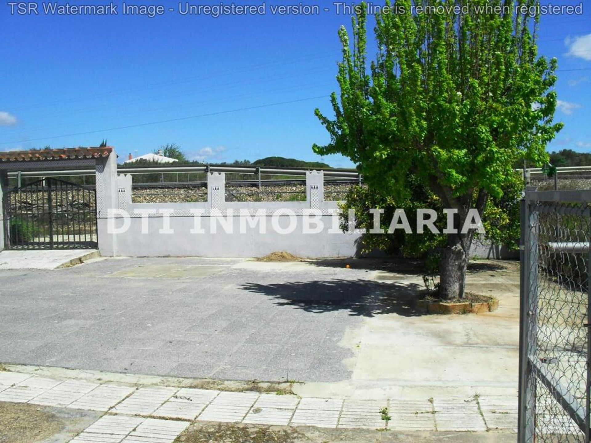 rumah dalam Bonares, Andalusia 11516025