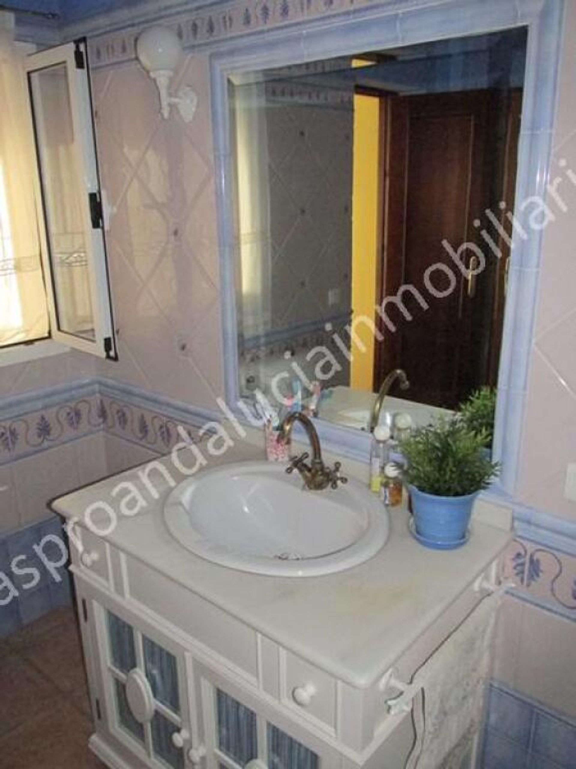 House in Pilas, Andalucía 11516401