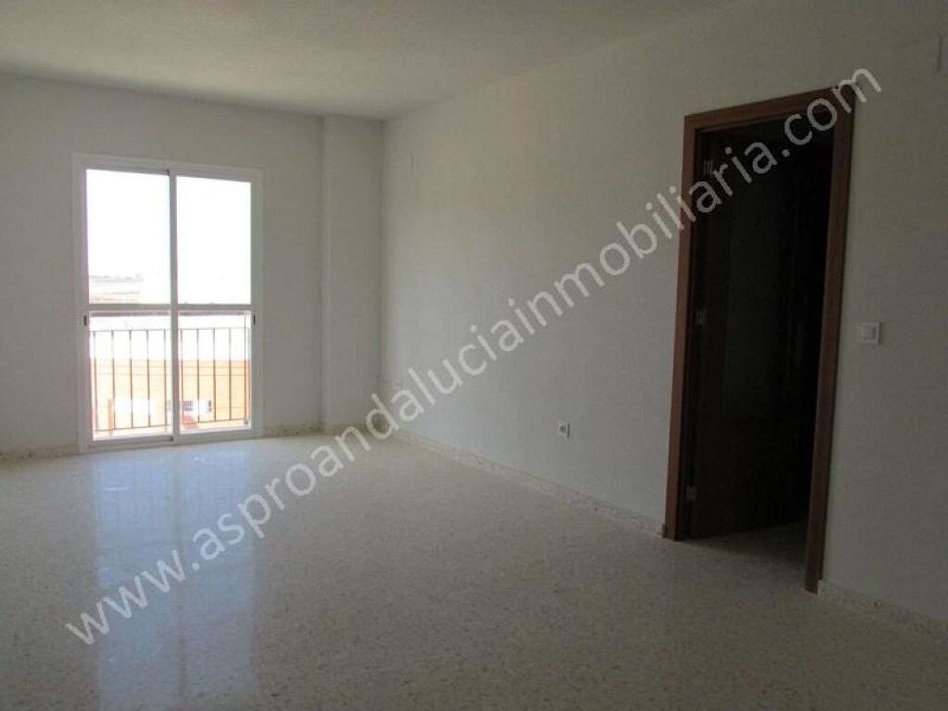 Condominium in La Palma del Condado, Andalucía 11516421