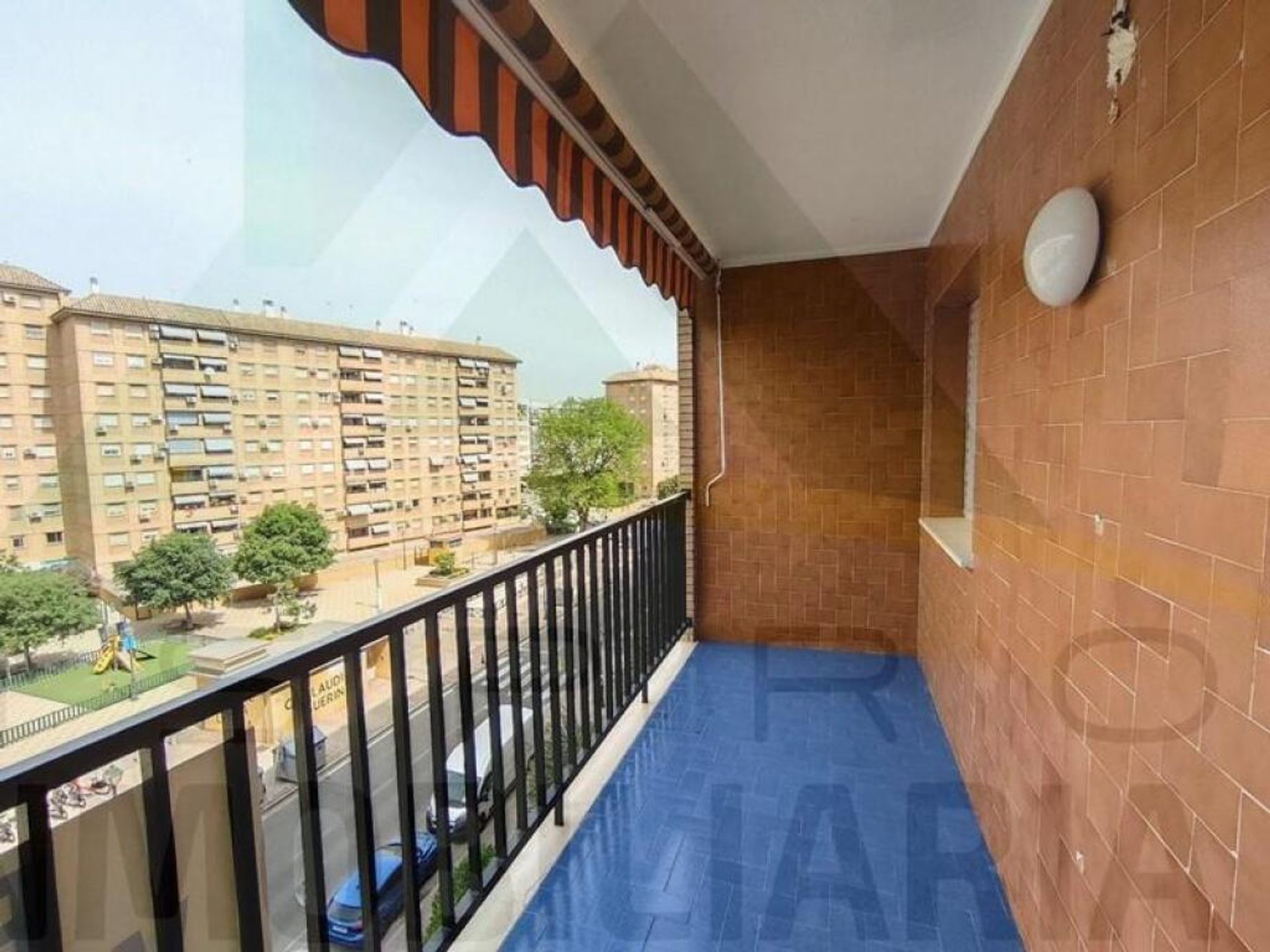 Condominium in Sevilla, Andalucía 11516493