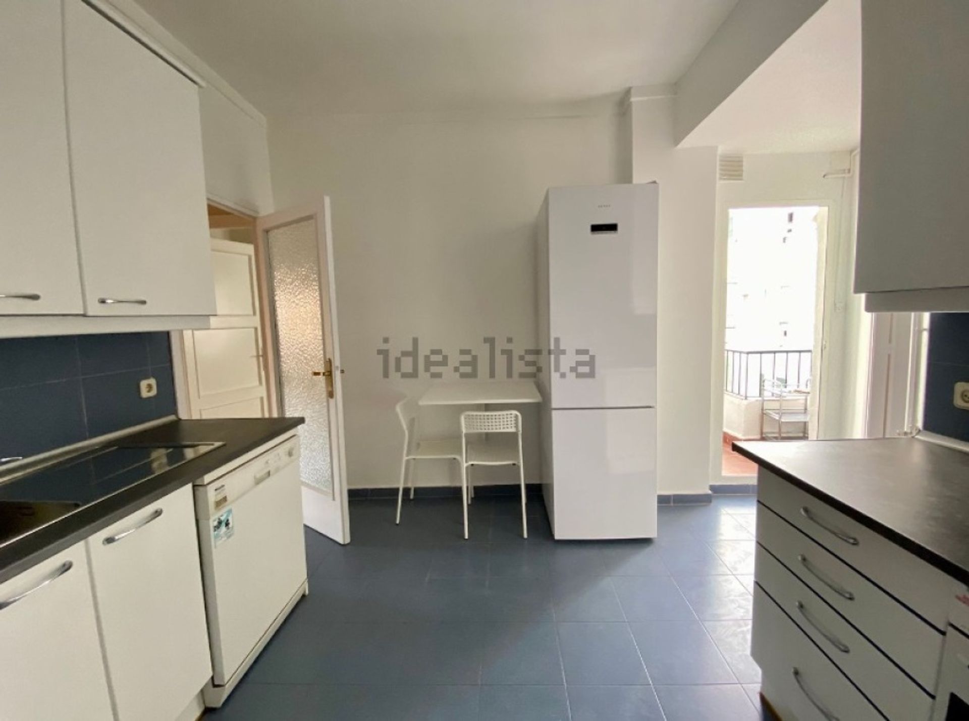 Condominium in Madrid, Comunidad de Madrid 11516638