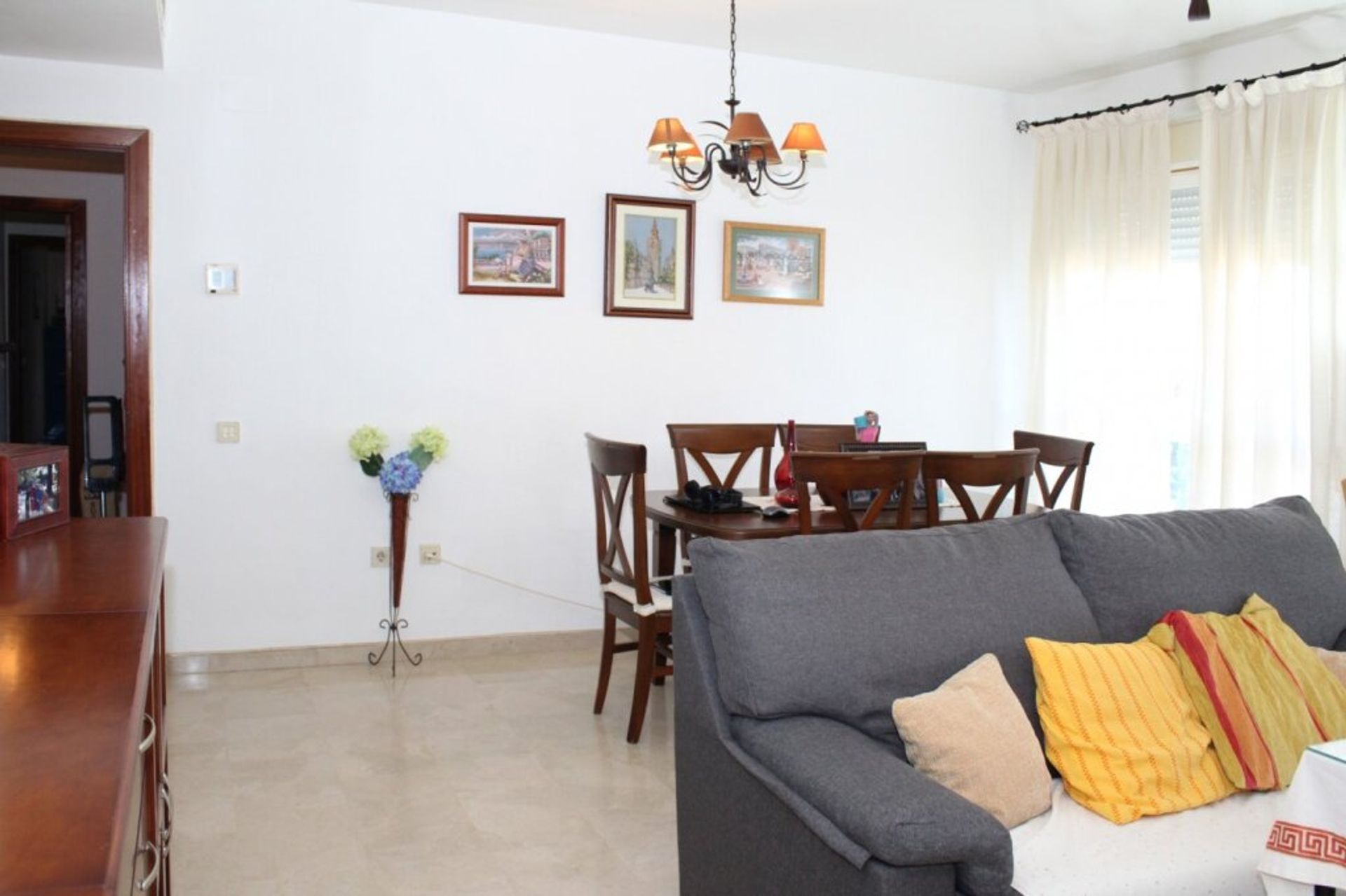 Condominium in Sevilla, Andalusia 11516982