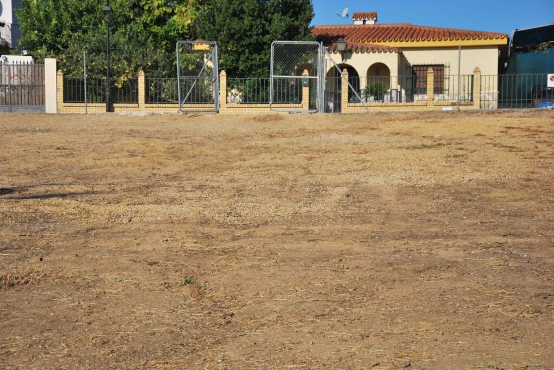 Tanah di Guillena, Andalusia 11516984