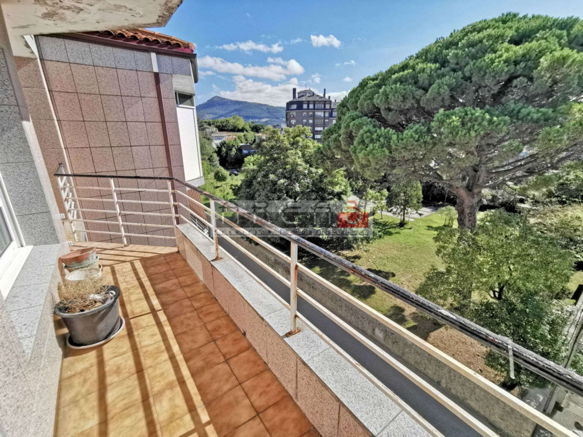 Condominium in Colindres, Cantabria 11517225