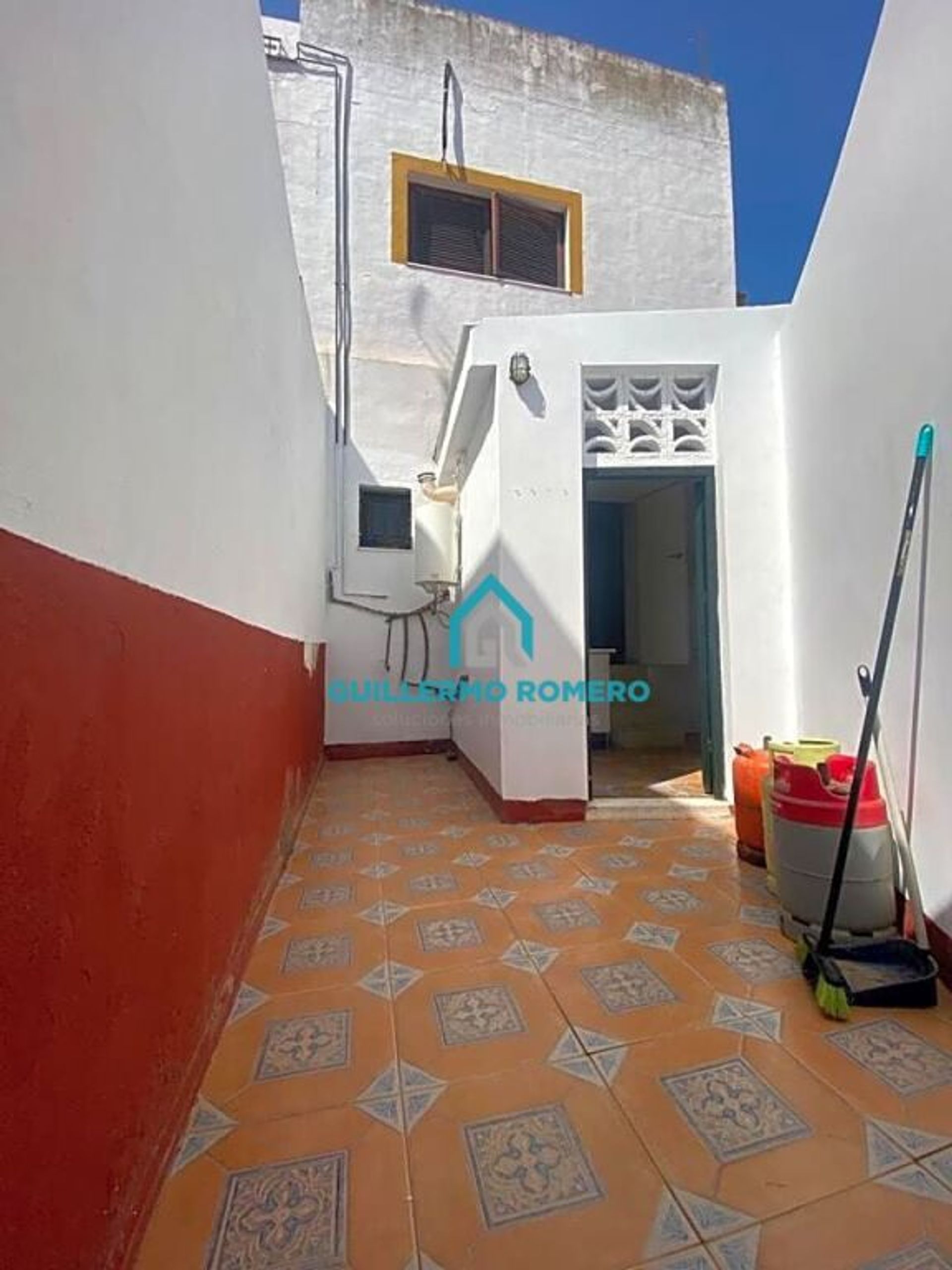 Condominio en La Puebla del Río, Andalucía 11517363