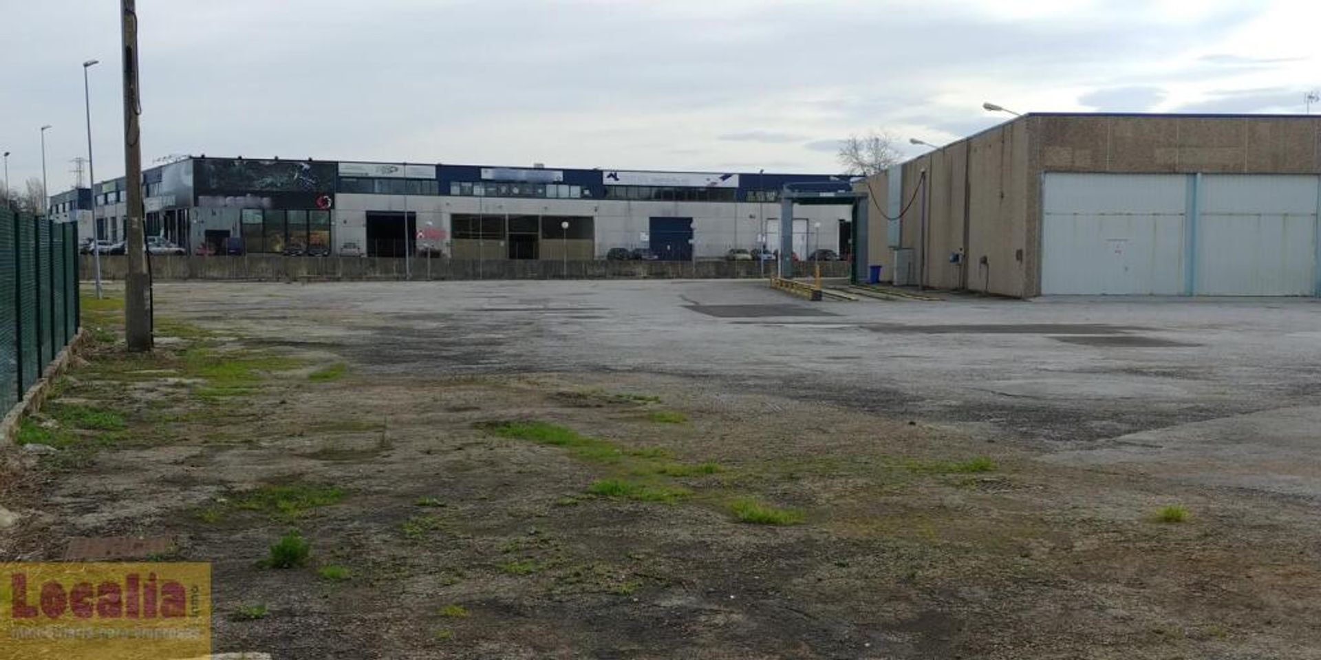 Industriell im Santa Cruz de Bezana, Kantabrien 11517420