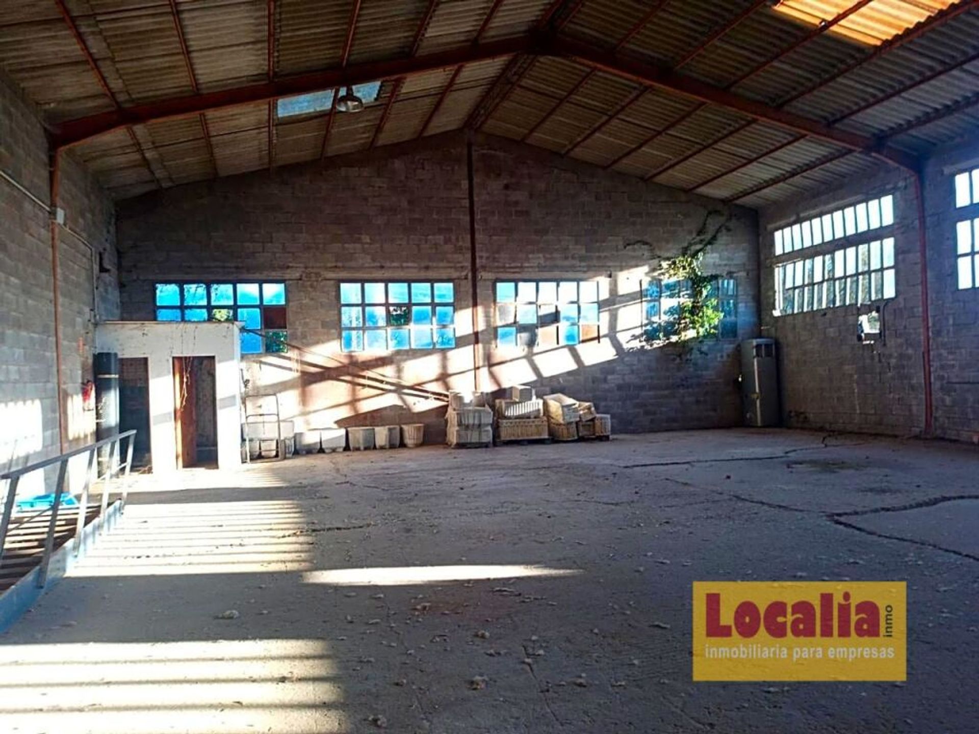 Industrial no março, Cantábria 11517483