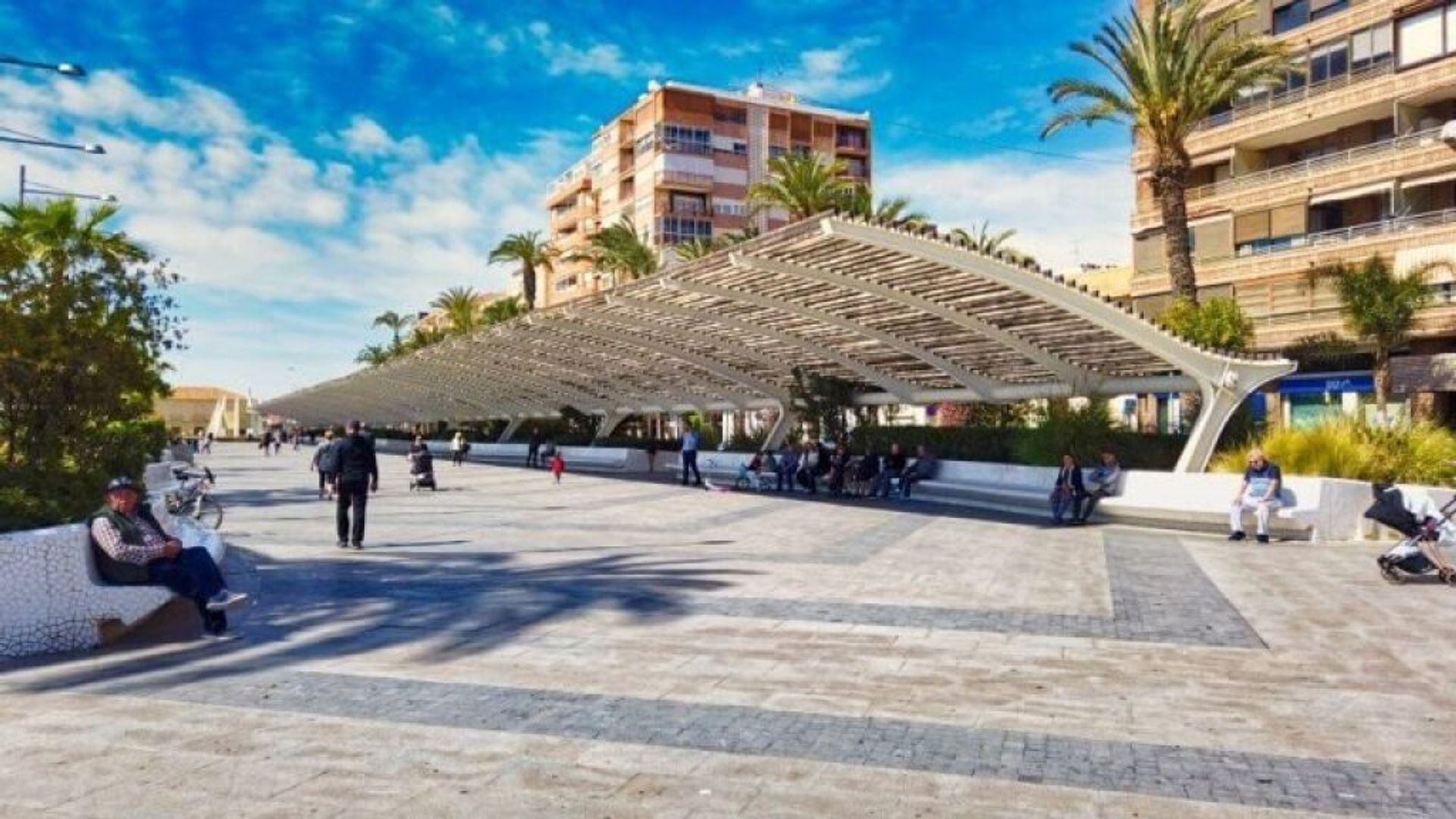 Будинок в Torrevieja, Comunidad Valenciana 11518140