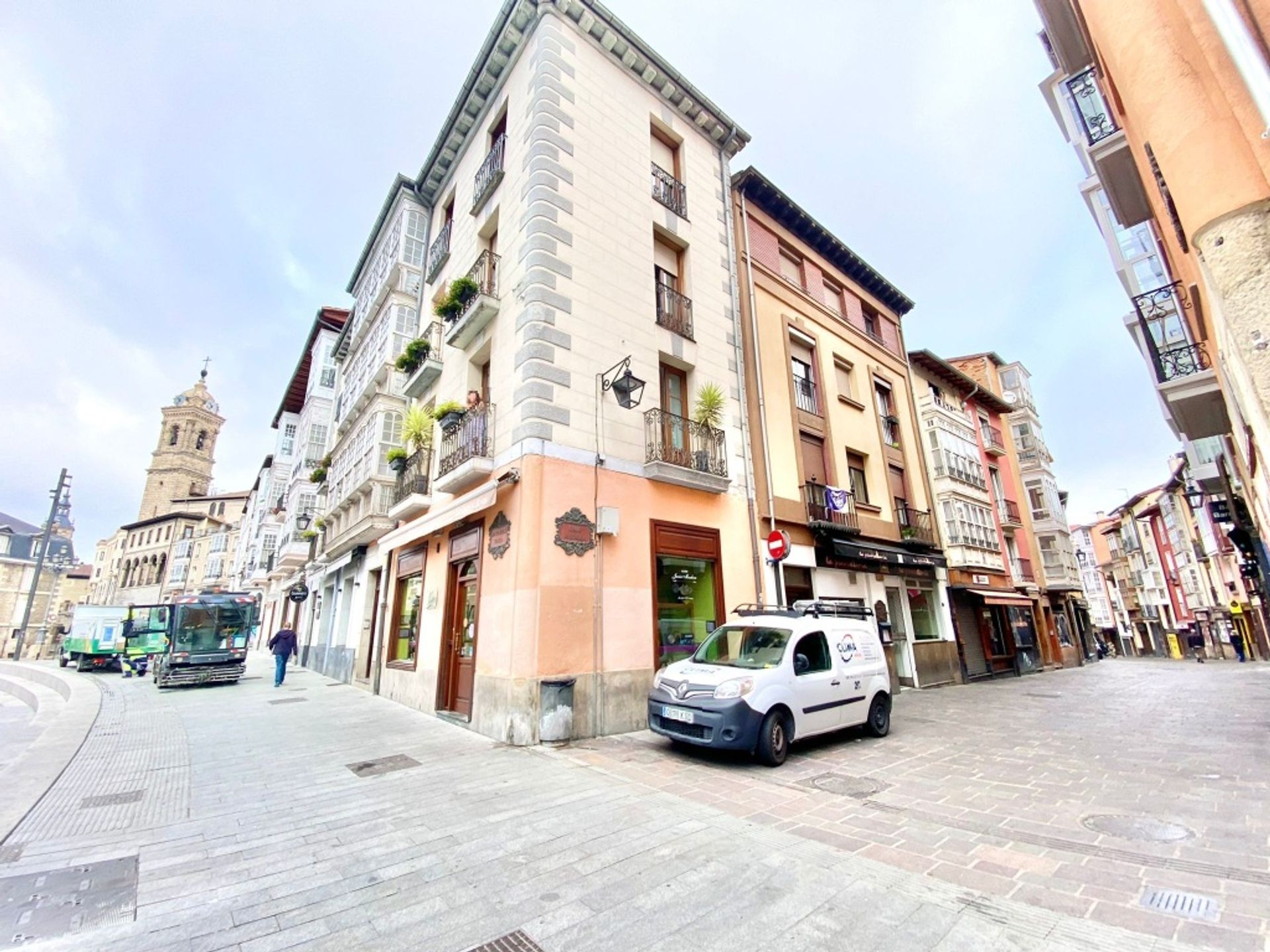 Condominium in Gasteiz, Euskadi 11518562