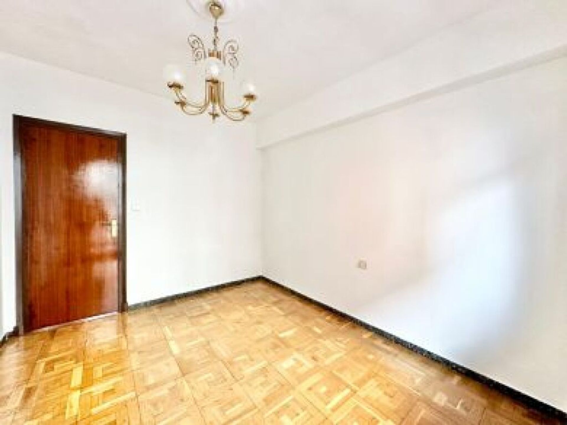 Condominium in Vitoria-Gasteiz, Basque Country 11518602