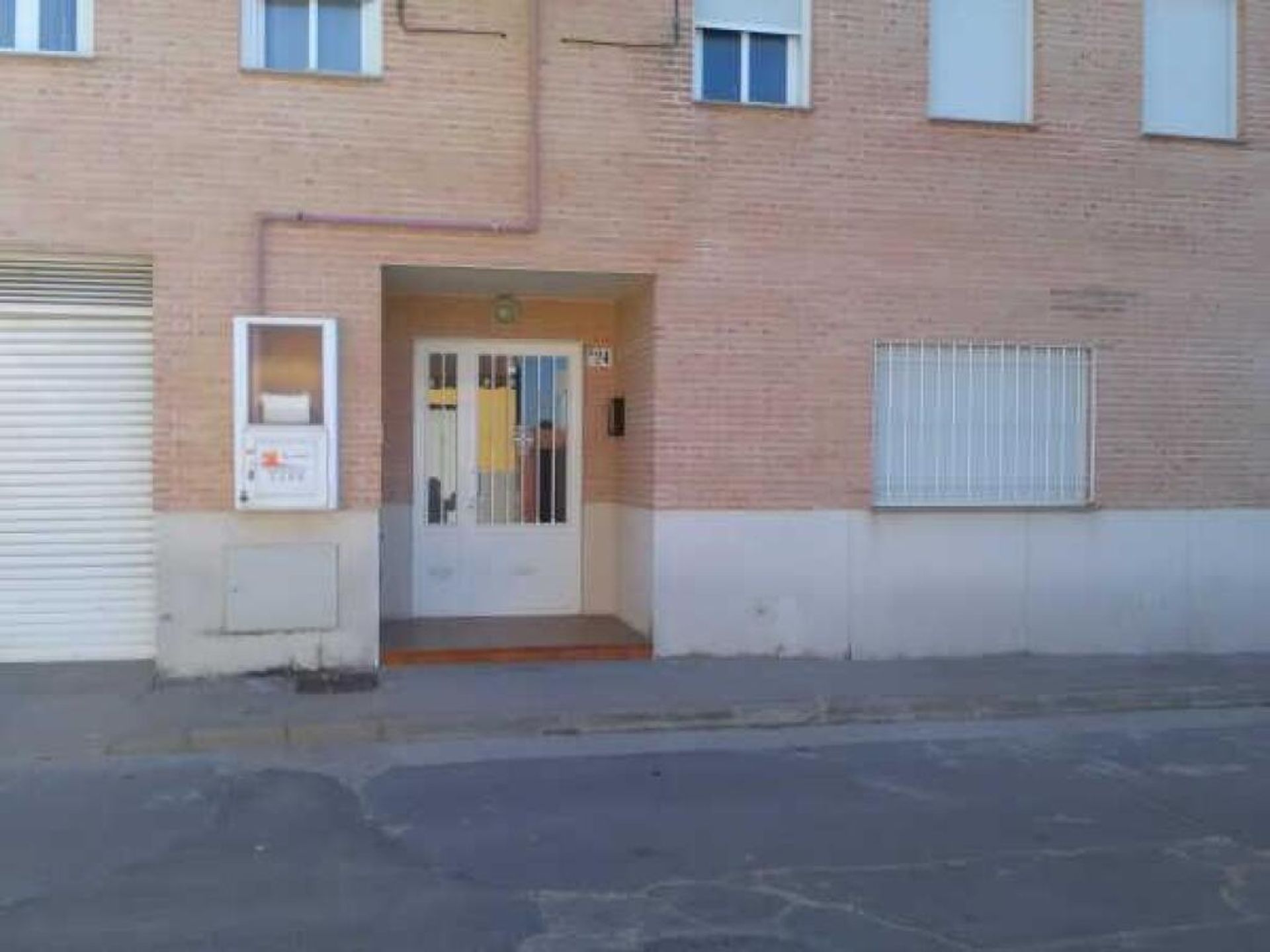 Condominium in Ajofrín, Castilla-La Mancha 11518901