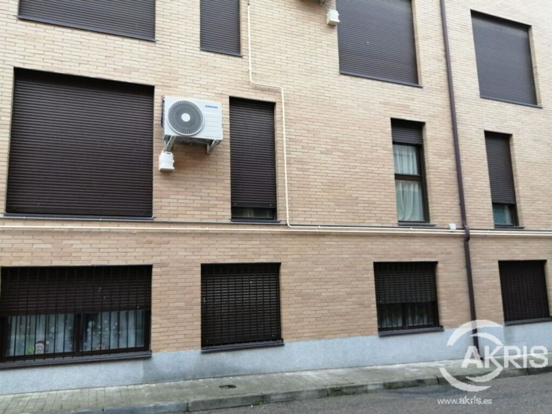 Condominium in Alameda de la Sagra, Castilla-La Mancha 11519292