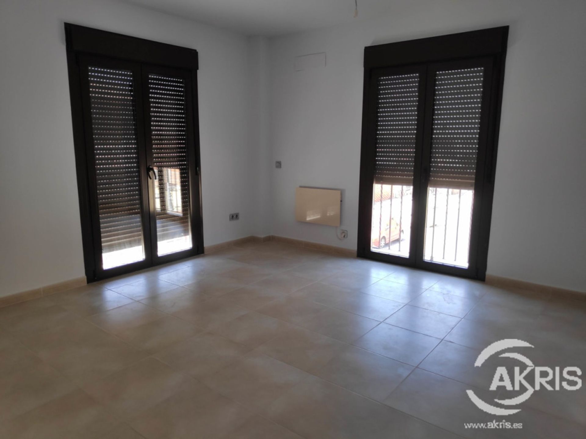 Condominium in La Alameda de la Sagra, Castille-La Mancha 11519467