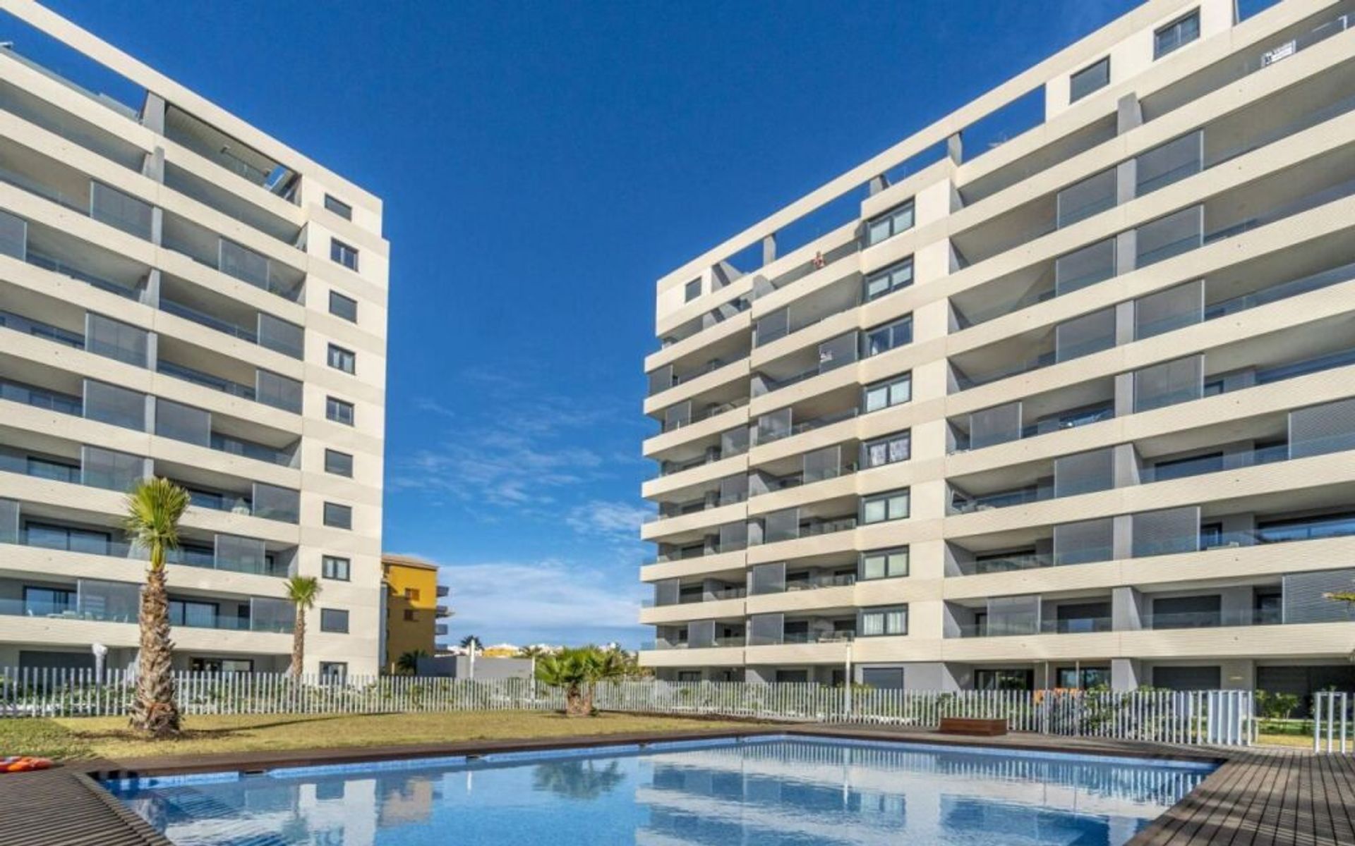 عمارات في Torrevieja, Comunidad Valenciana 11519663