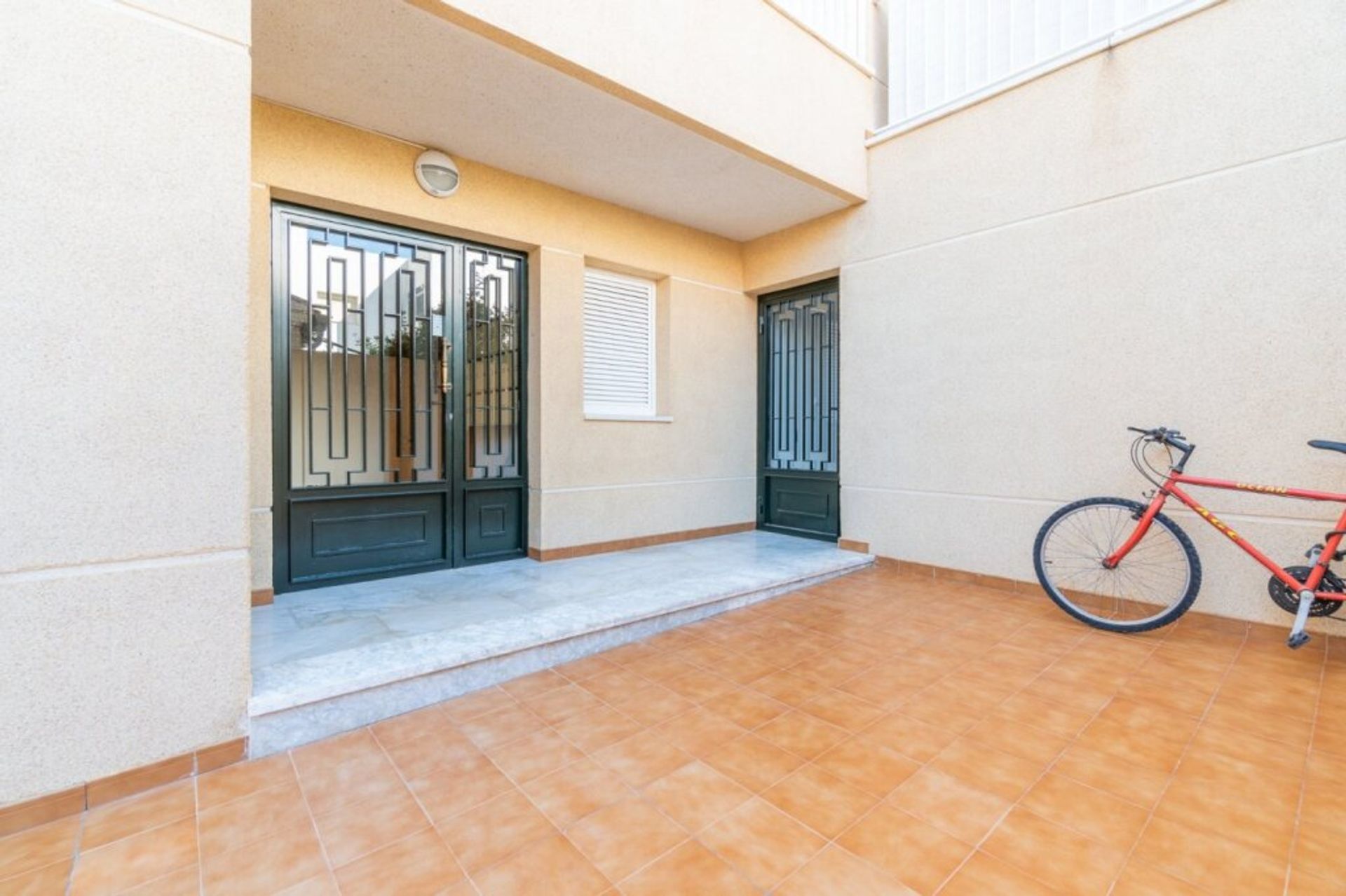 Condominium in San Pedro del Pinatar, Región de Murcia 11519833